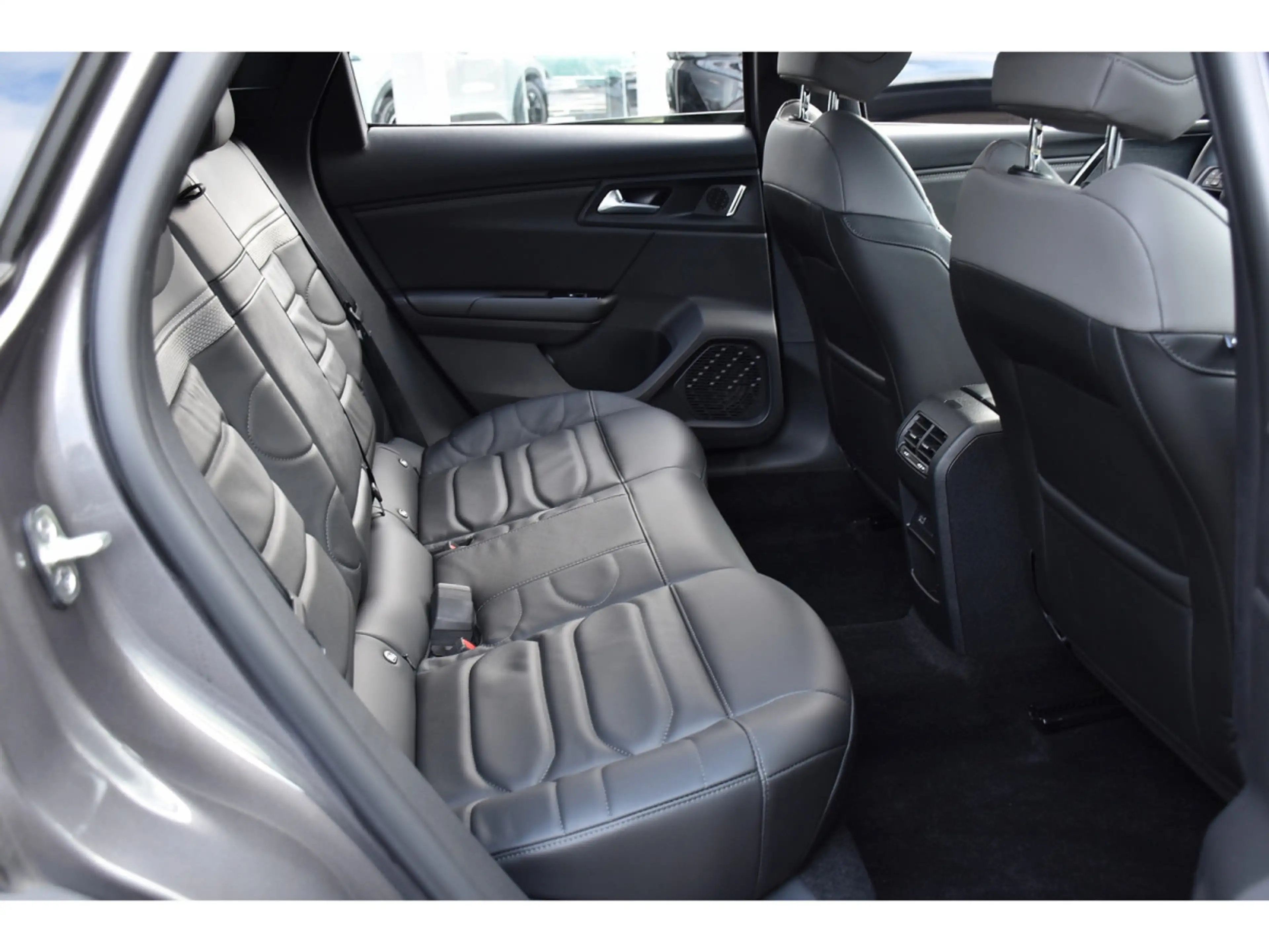 Citroen C5 X 1.2 PureTech PLUS EAT8 CUIR ACC HUD LANE NEUVE — photo 8