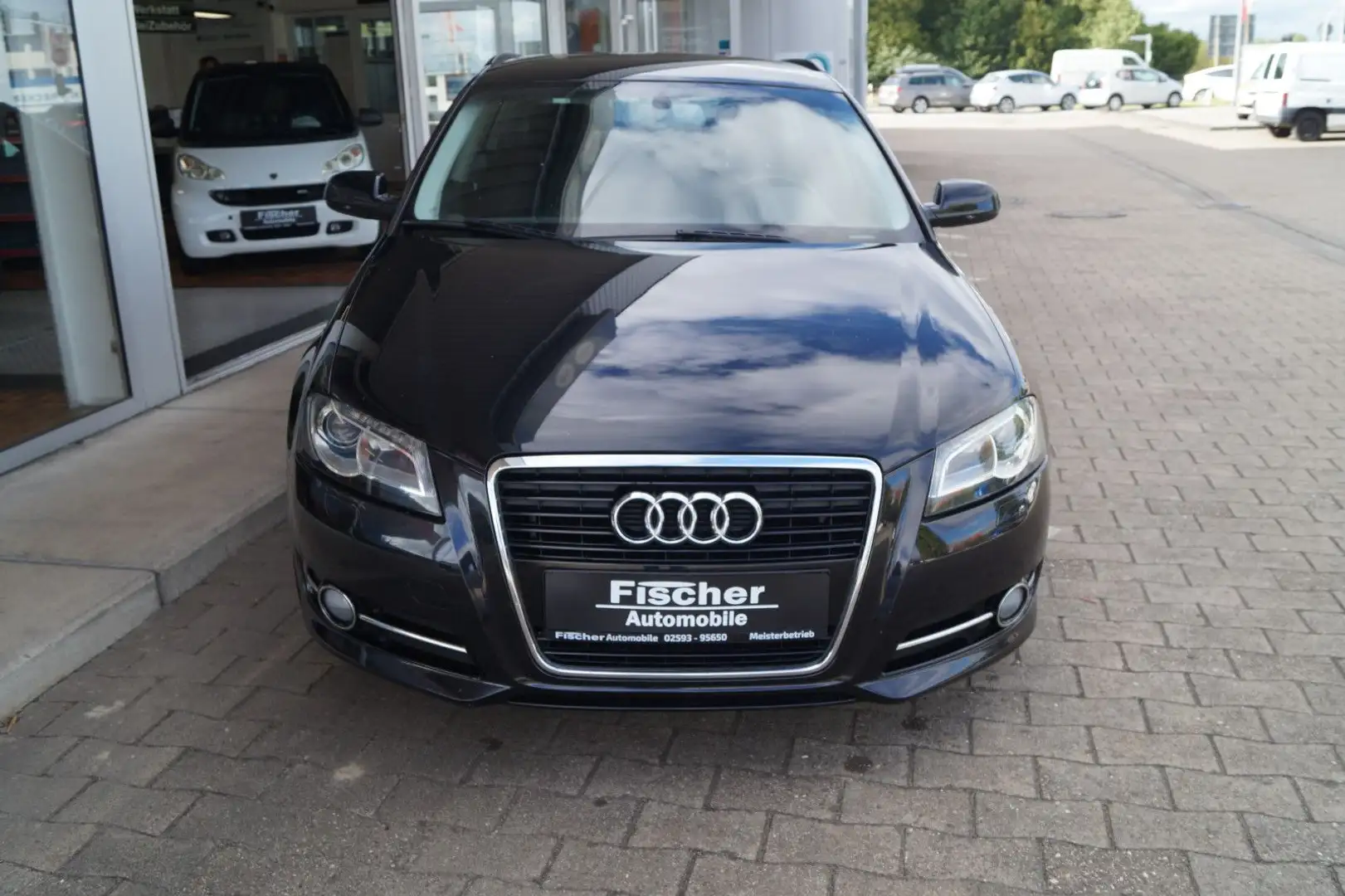 Audi A3 SB 1.4 TFSI Ambition*Automatik*Xenon*Sitzheiz Noir - 2