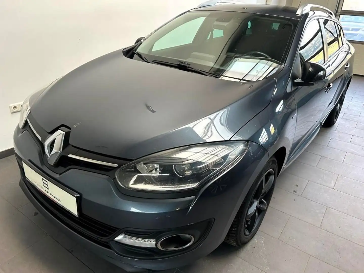 Renault Megane III Grandtour Limited Automatik Gris - 1