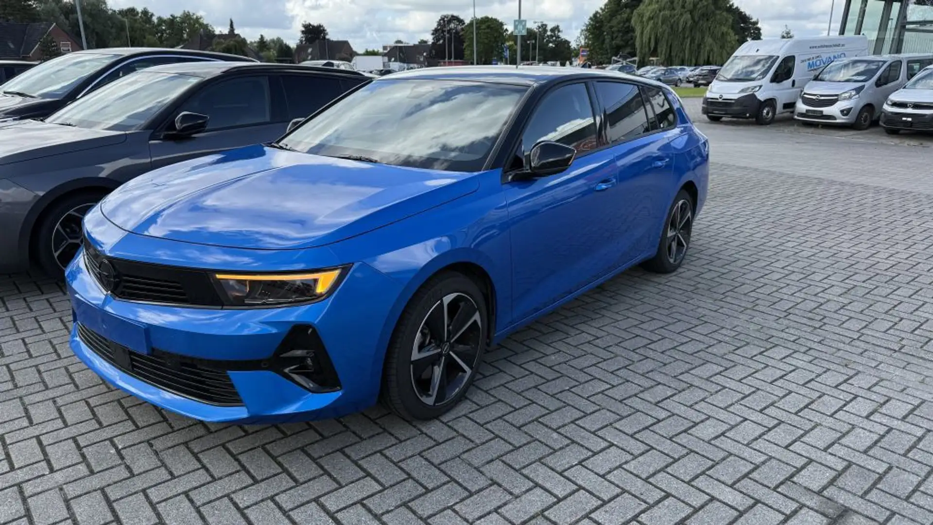 Opel Astra Sports Tourer 1.5 D Automatik GS Azul - 2