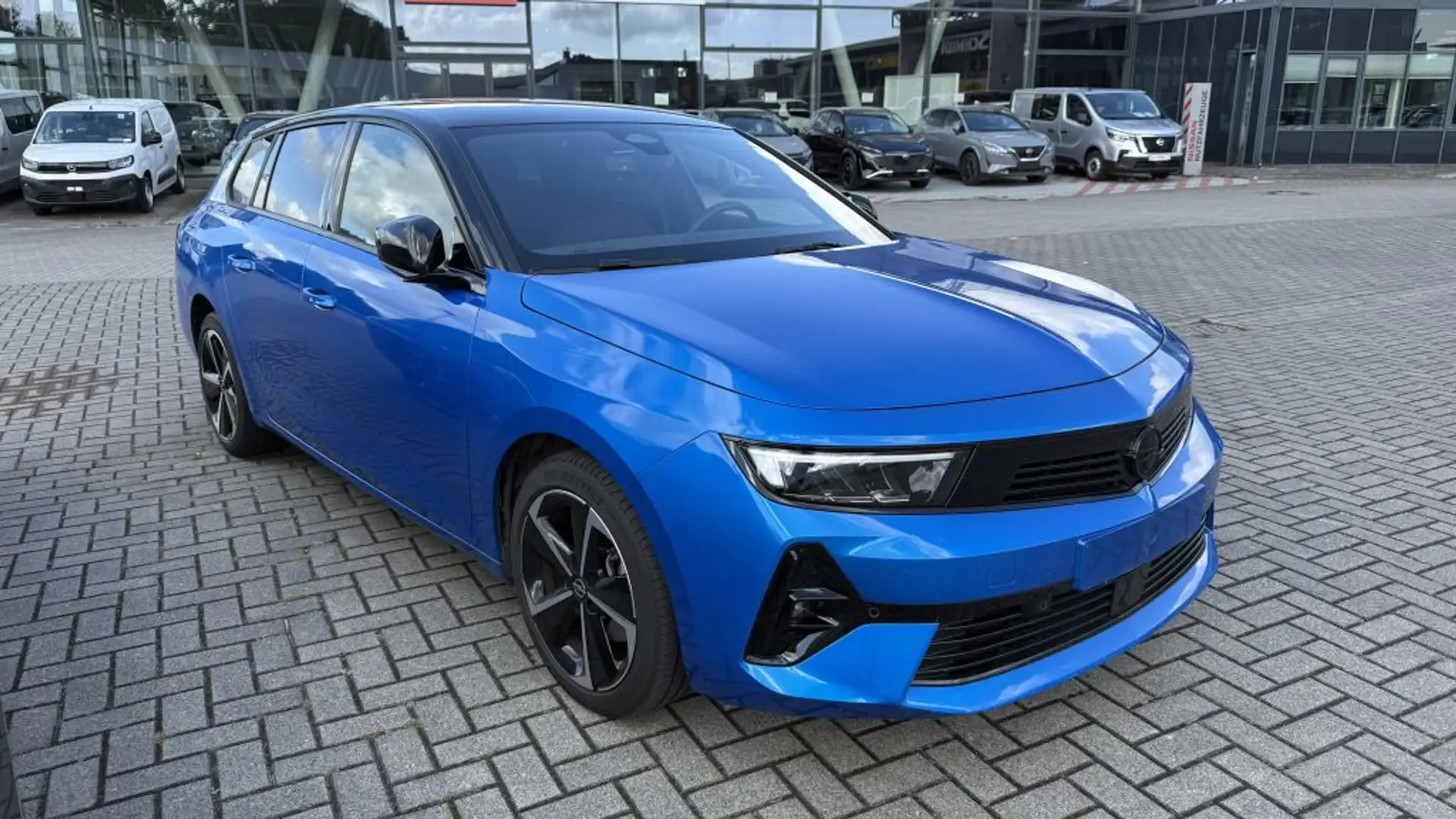 Opel Astra Sports Tourer 1.5 D Automatik GS Azul - 1