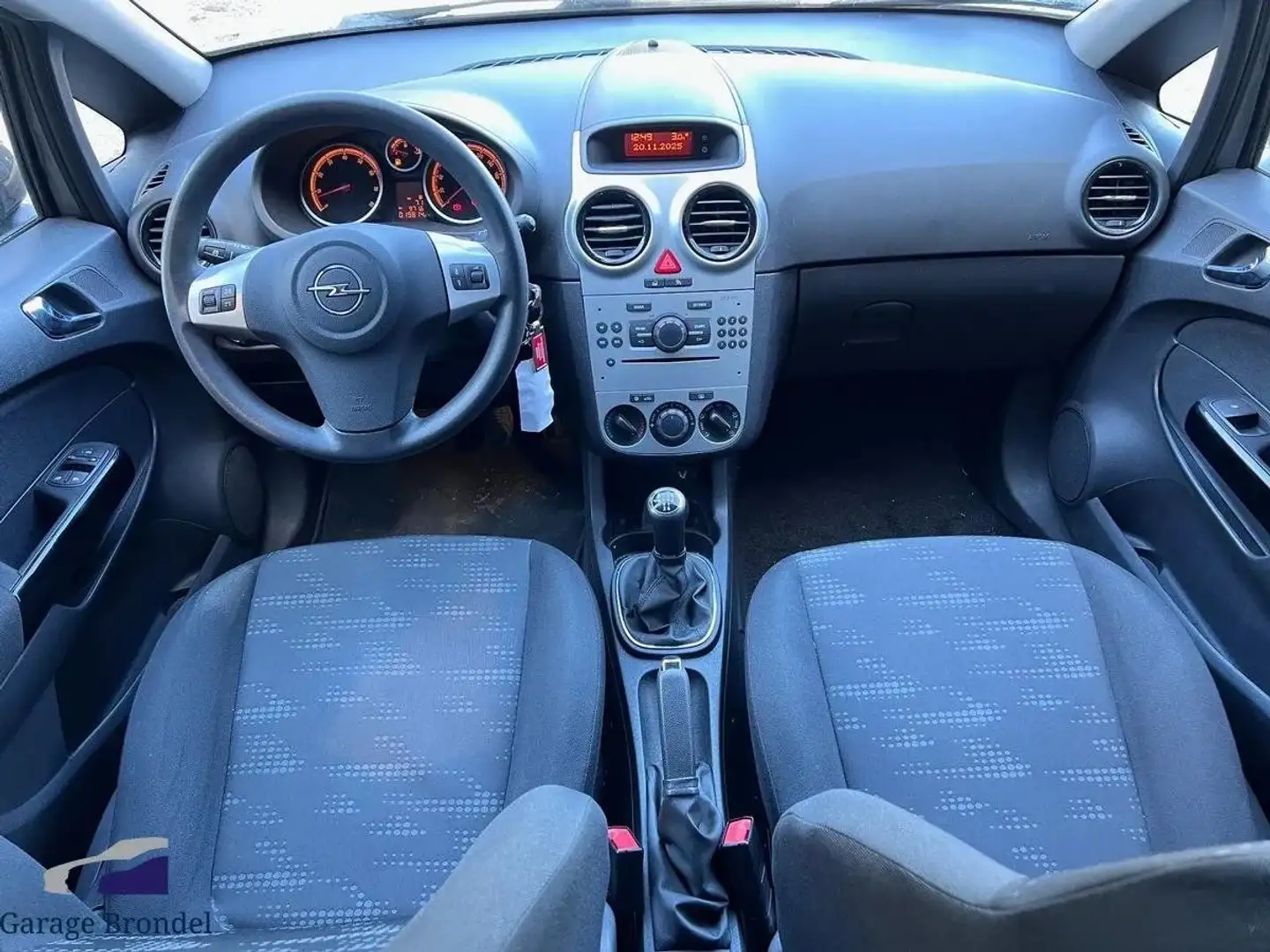 Opel Corsa 1.4i 100cv 1ére main Phase 2 Gris - 2