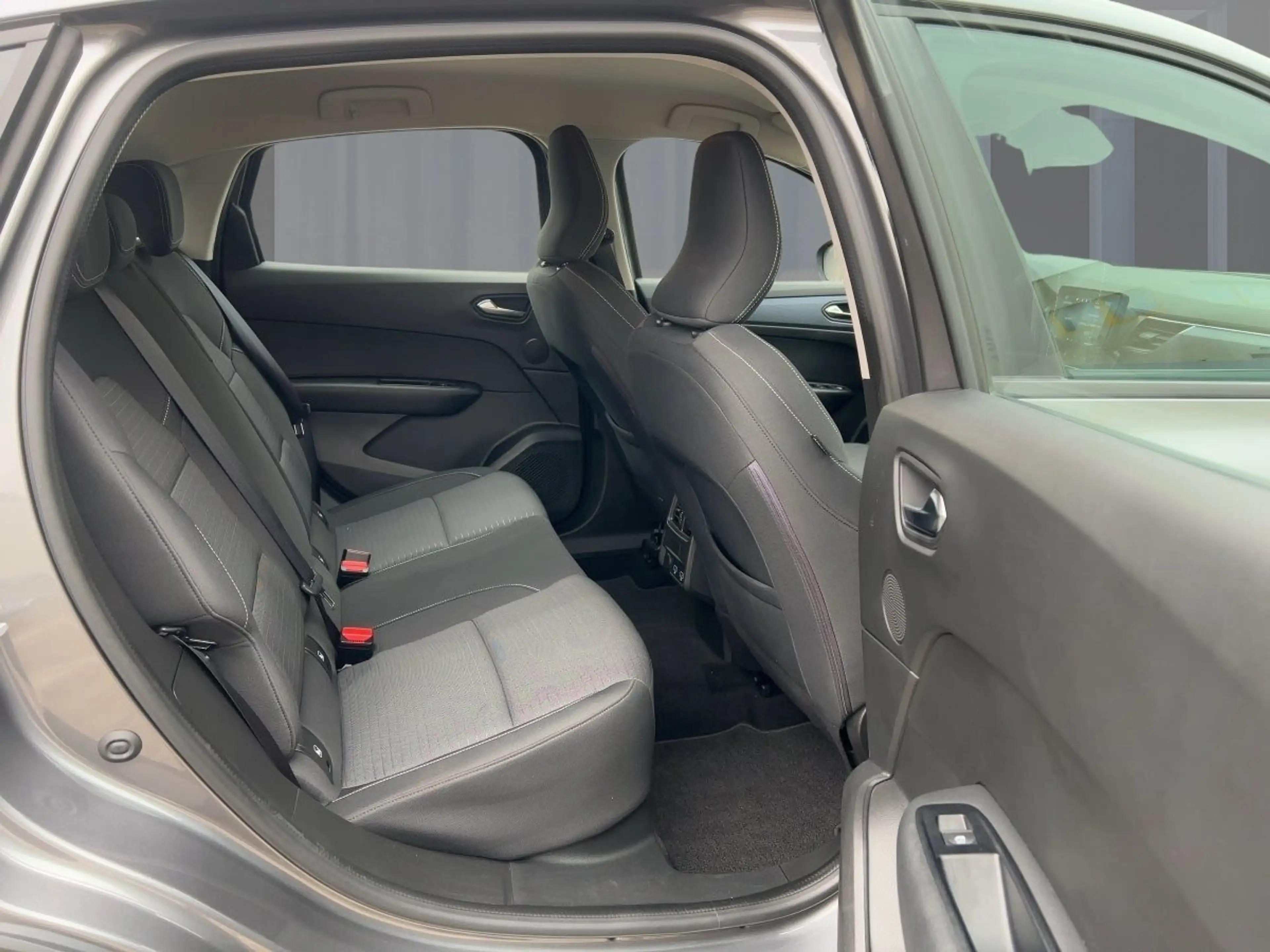 Renault Arkana 1.2 TCe 140 EQUILIBRE — photo 9