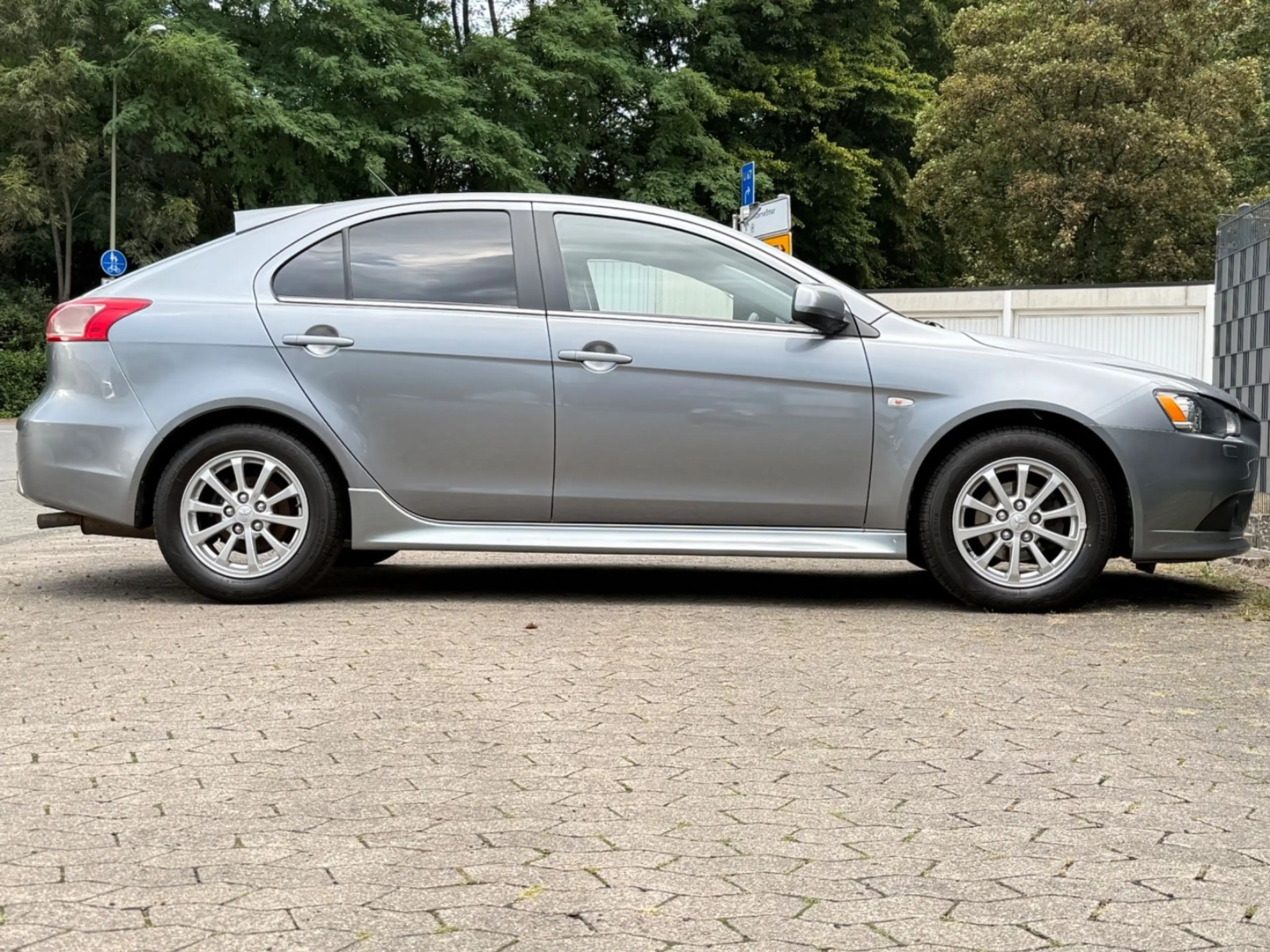 Mitsubishi Lancer Sportback Lancer — photo 7