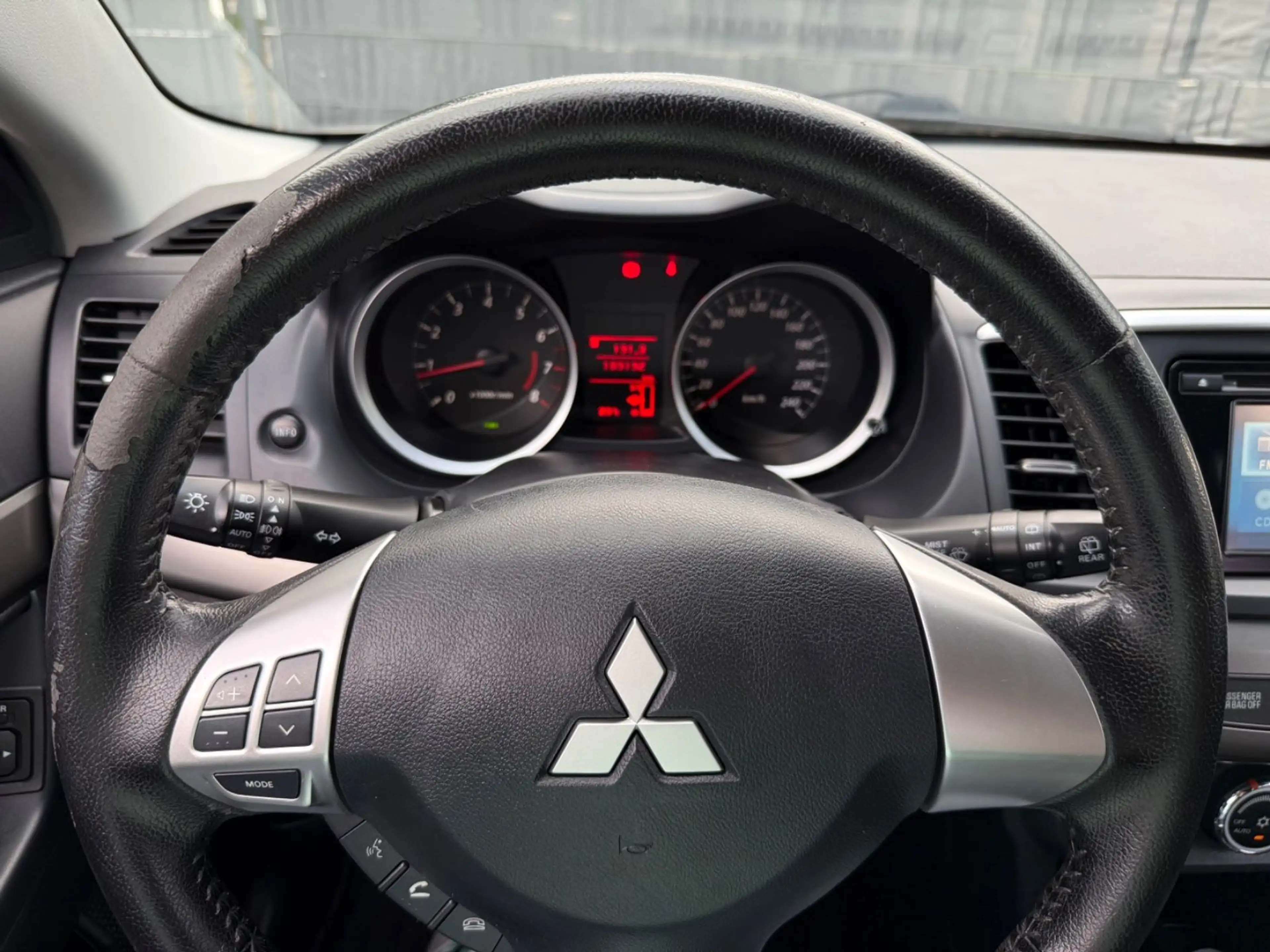 Mitsubishi Lancer Sportback Lancer — photo 11