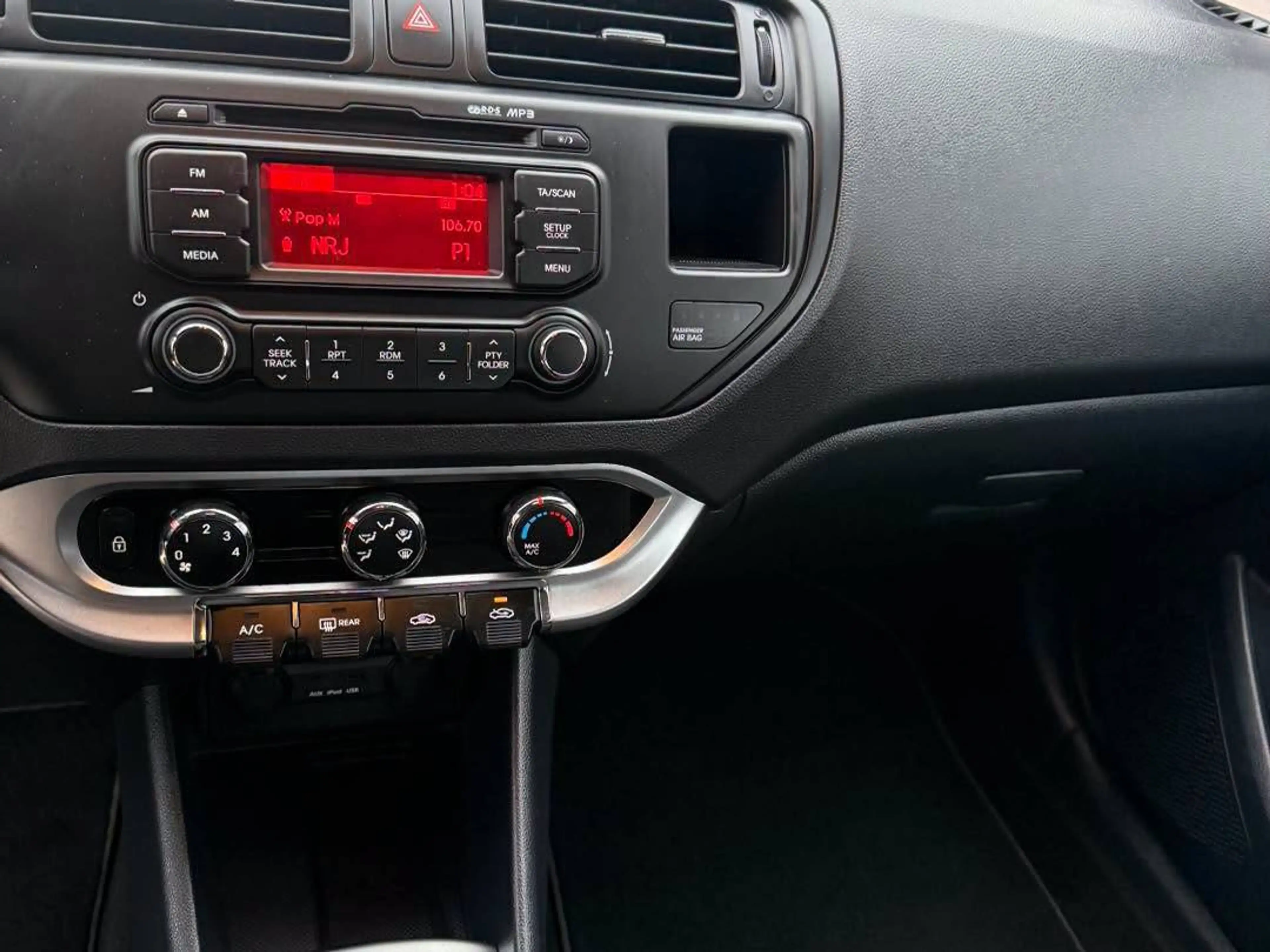 Kia Rio Rio 1.2i Easy — photo 3