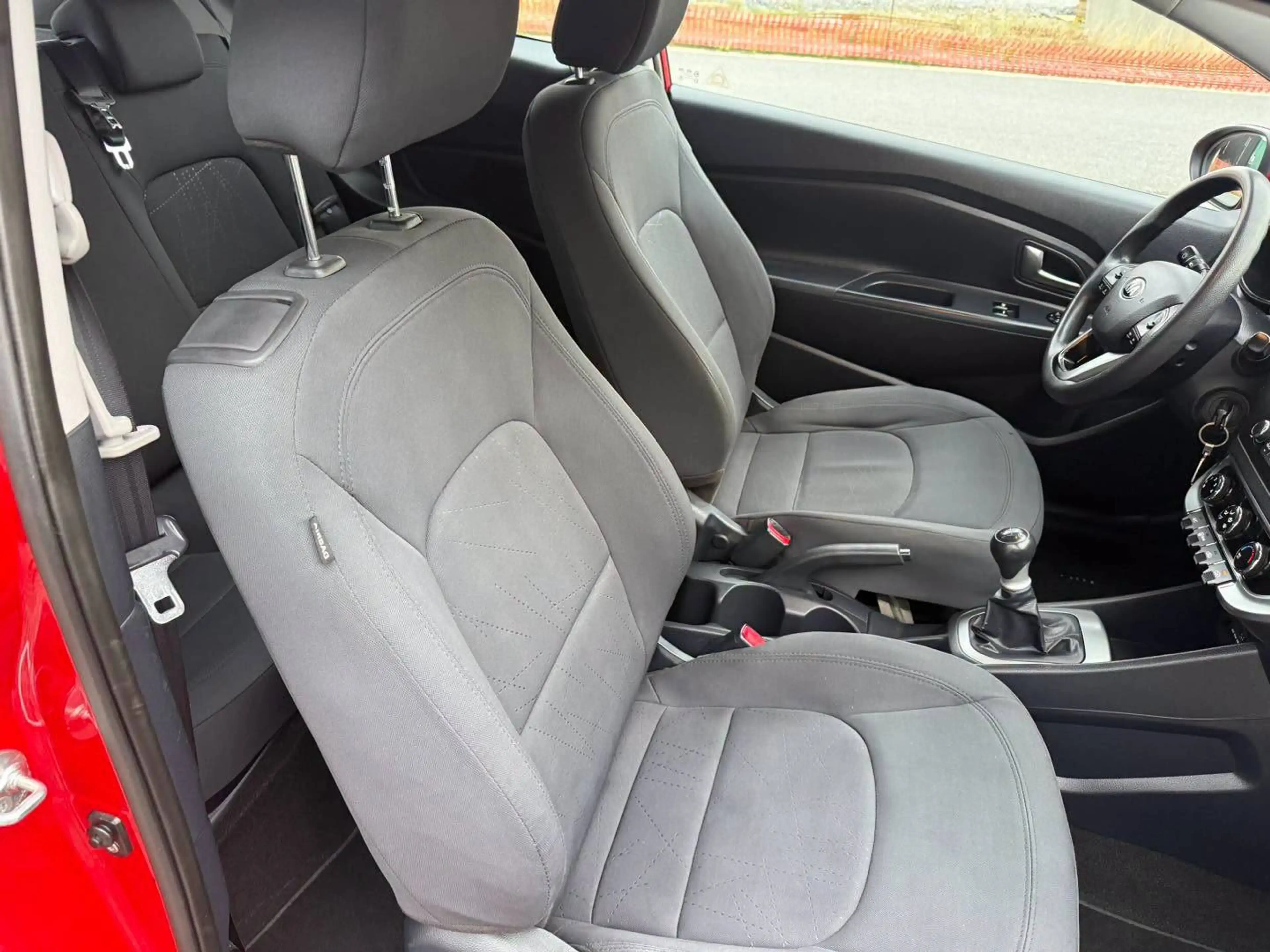 Kia Rio Rio 1.2i Easy — photo 12