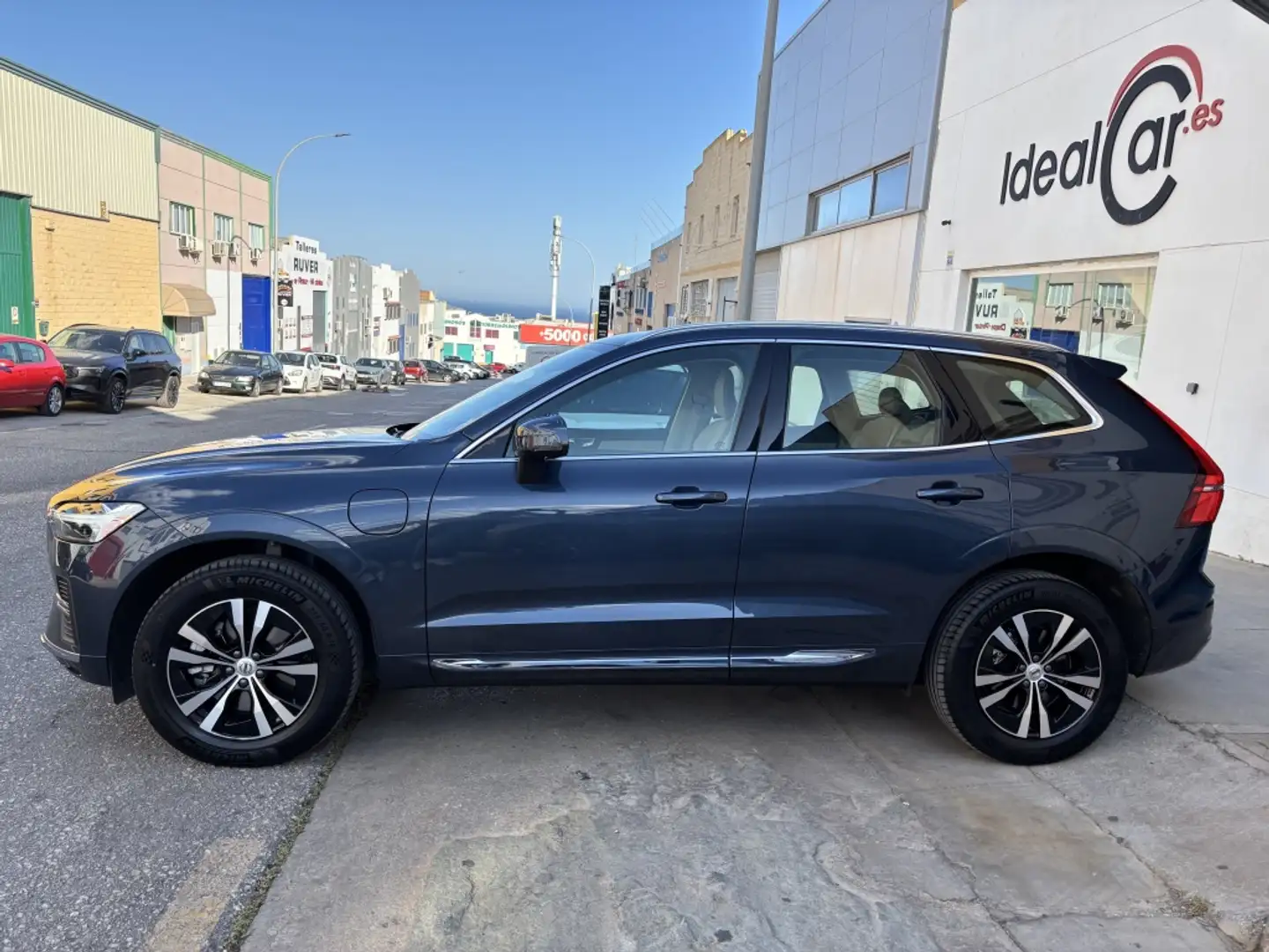 Volvo XC60 T6 Recharge Core Azul - 2