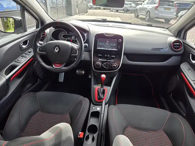 Renault Clio view 3