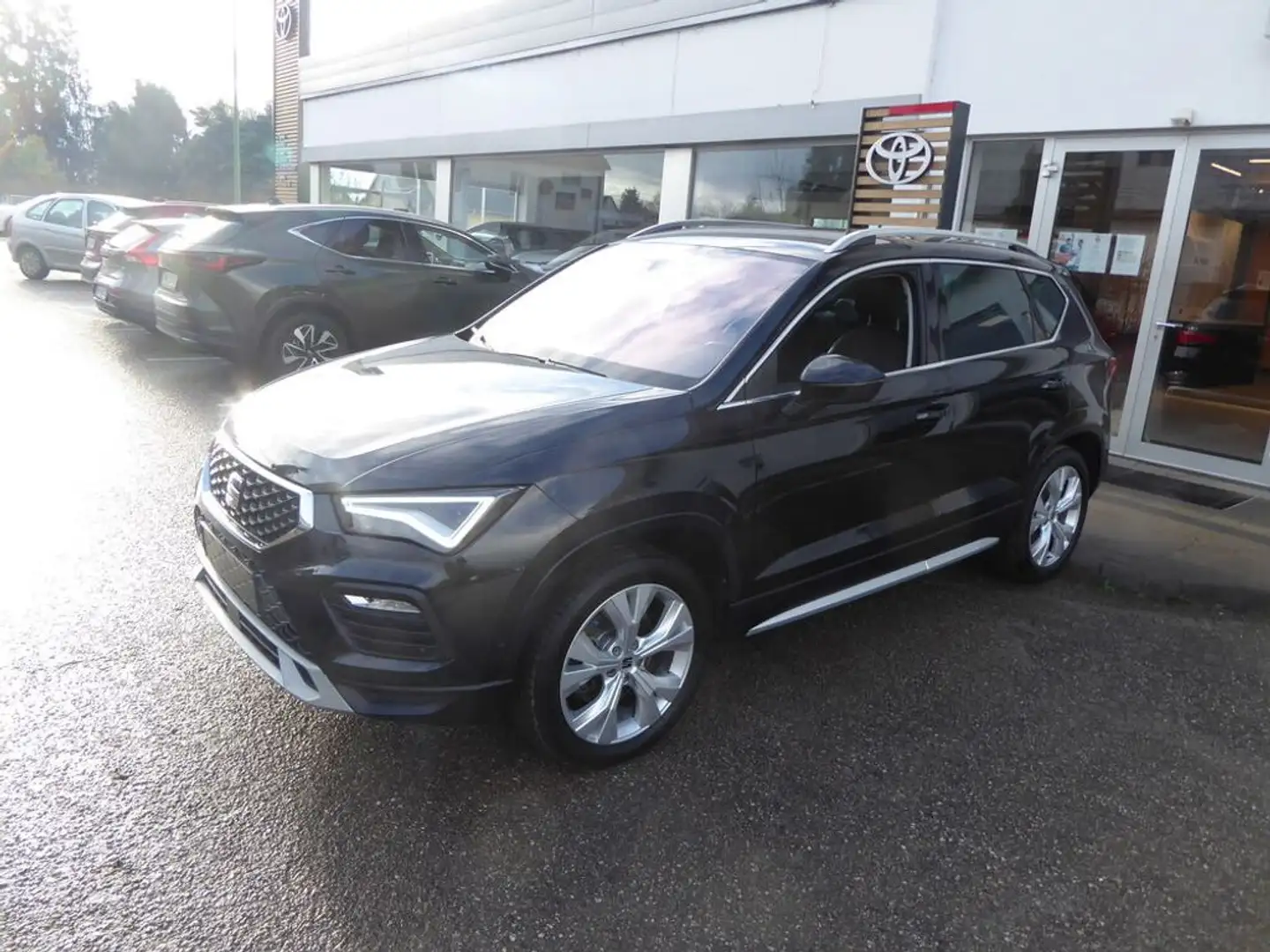 SEAT Ateca Xperience 4Drive DSG *LED*AHK*KAMERA* Schwarz - 2