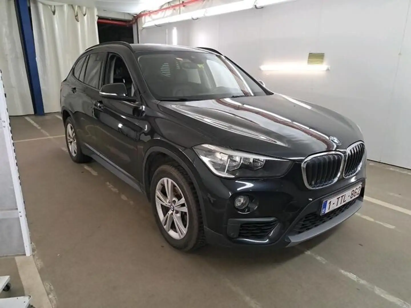 BMW X1 1.5 d sDrive16*EUR6*2018*GPS*LEDER*KEYLESS* Schwarz - 1