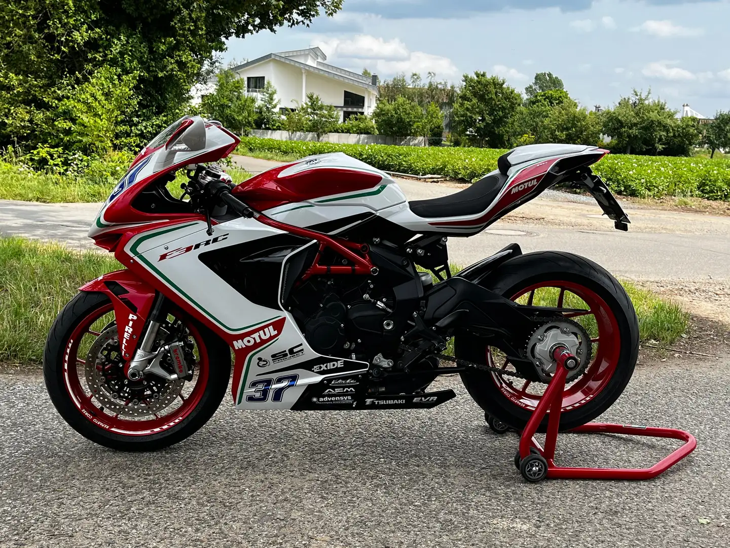 MV Agusta F3 F3 800 RC Sondermodell Nr. 155 - neue Reifen Alb - 1
