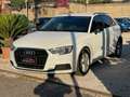 Audi A3 1.6 TDI 116 CV S tronic Business Blanc - thumbnail 1