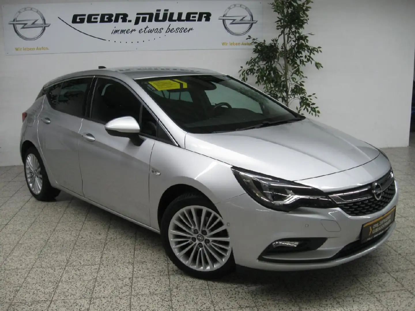 Opel Astra Innovation Silber - 2