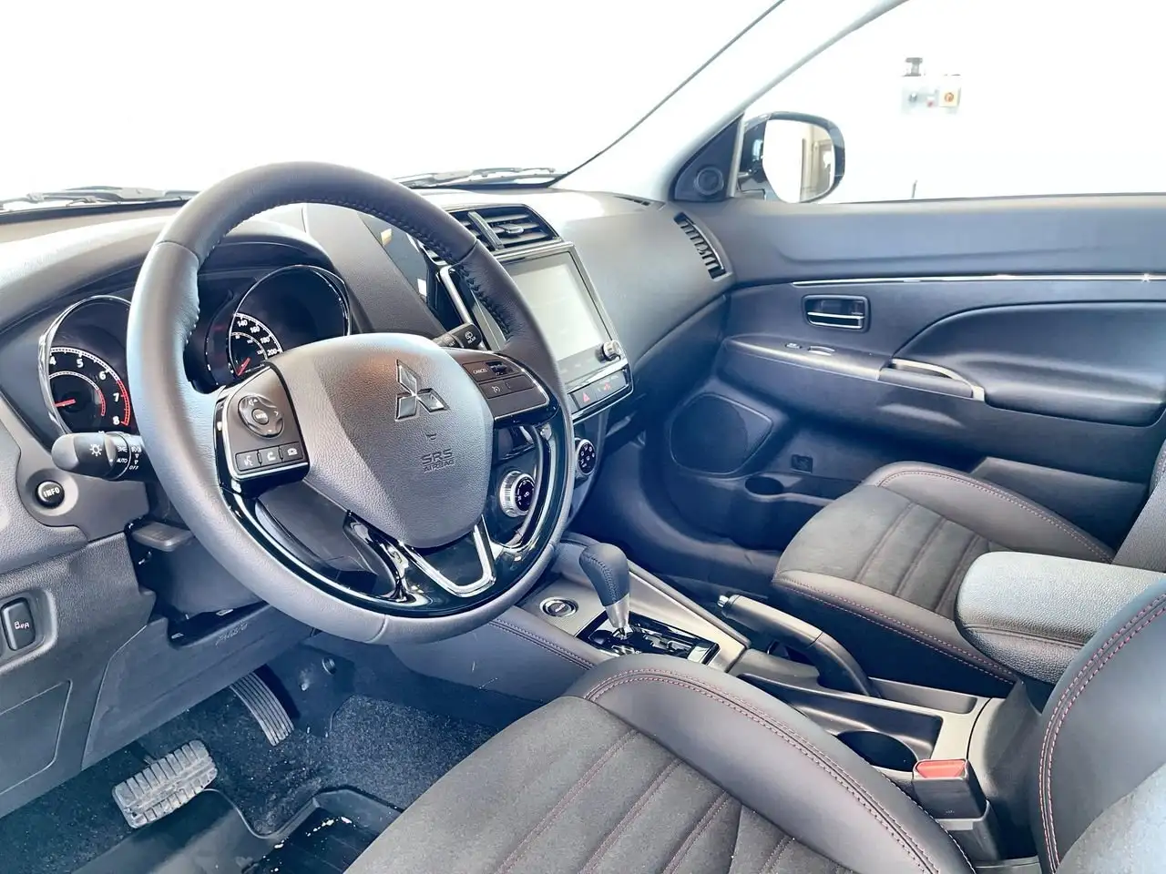 Mitsubishi RVR снимка Mitsubishi RVR