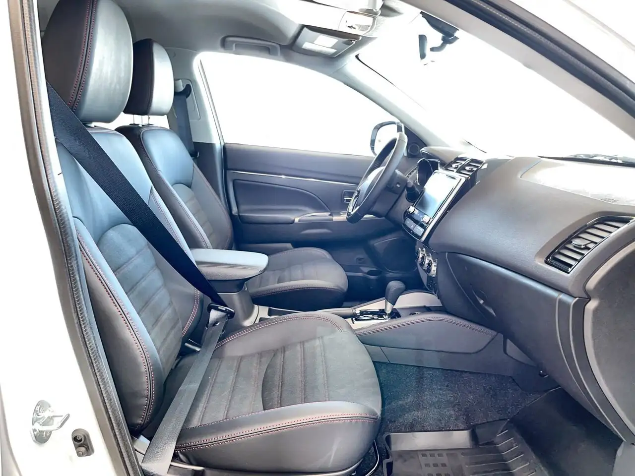 Mitsubishi RVR снимка Mitsubishi RVR