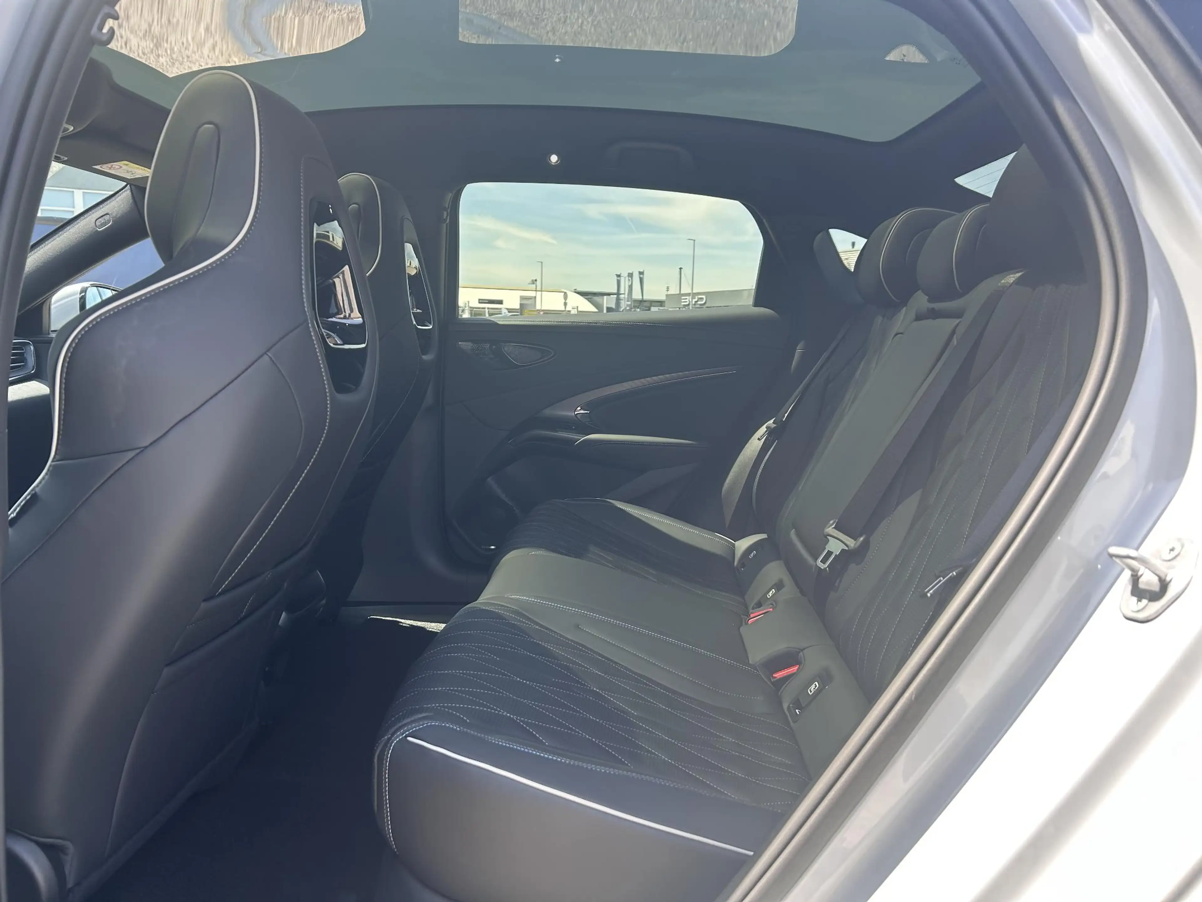 BYD Seal Design RWD 82.5 kWh | Panoramadak | Elektrische St — photo 5