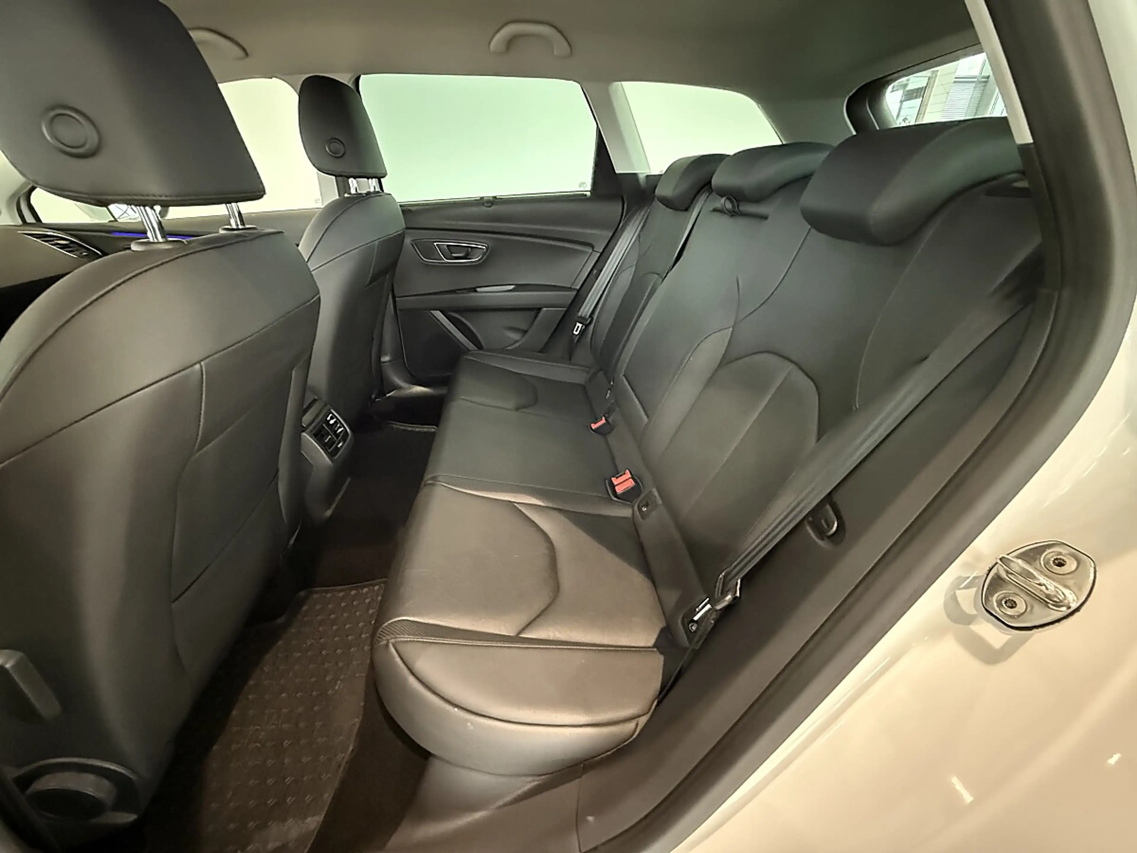 SEAT Leon ST X-Perience 2,0 TDI DSG 4Drive*ACC*AHK*Kamera — photo 13