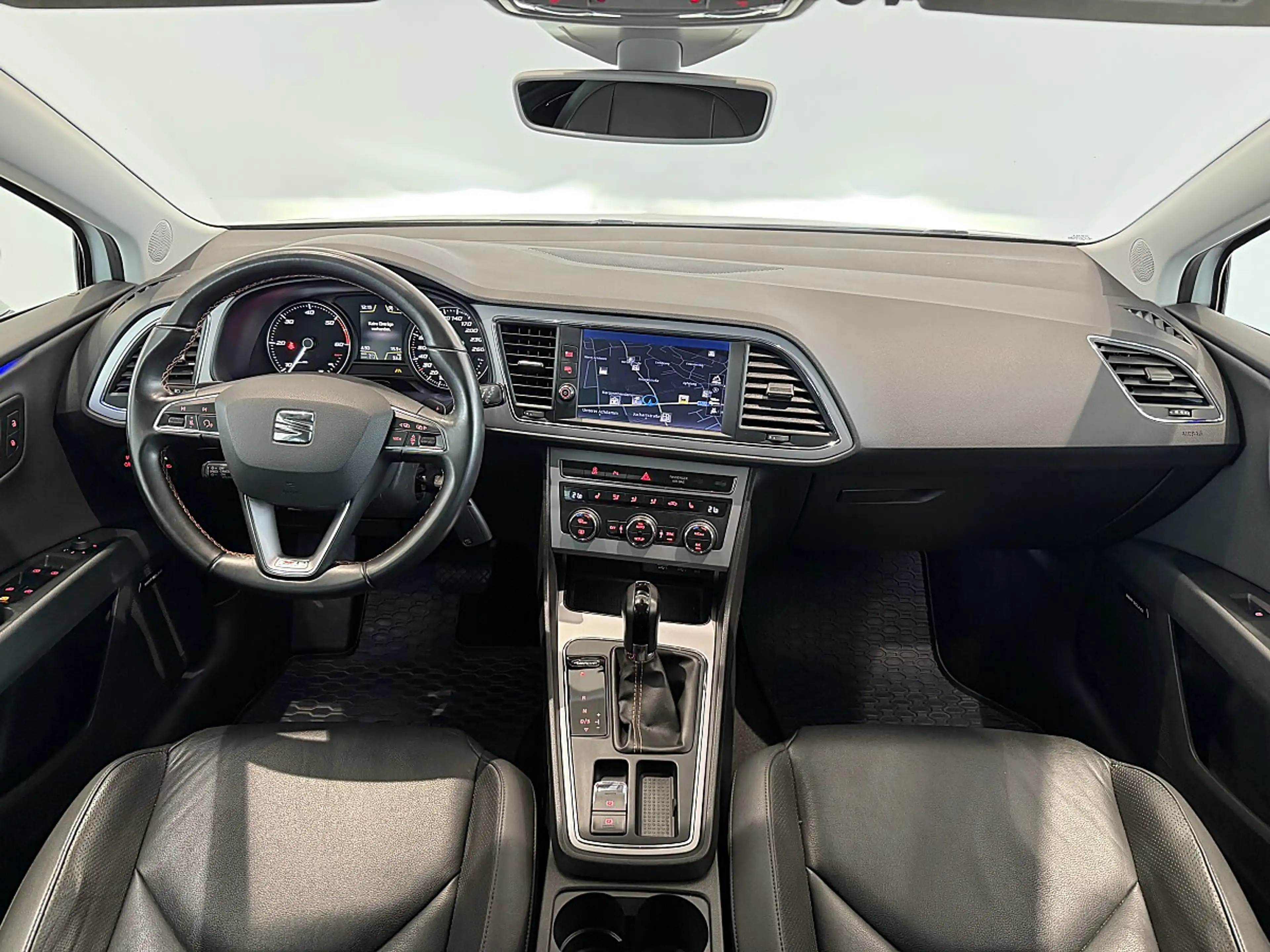 SEAT Leon ST X-Perience 2,0 TDI DSG 4Drive*ACC*AHK*Kamera — photo 14