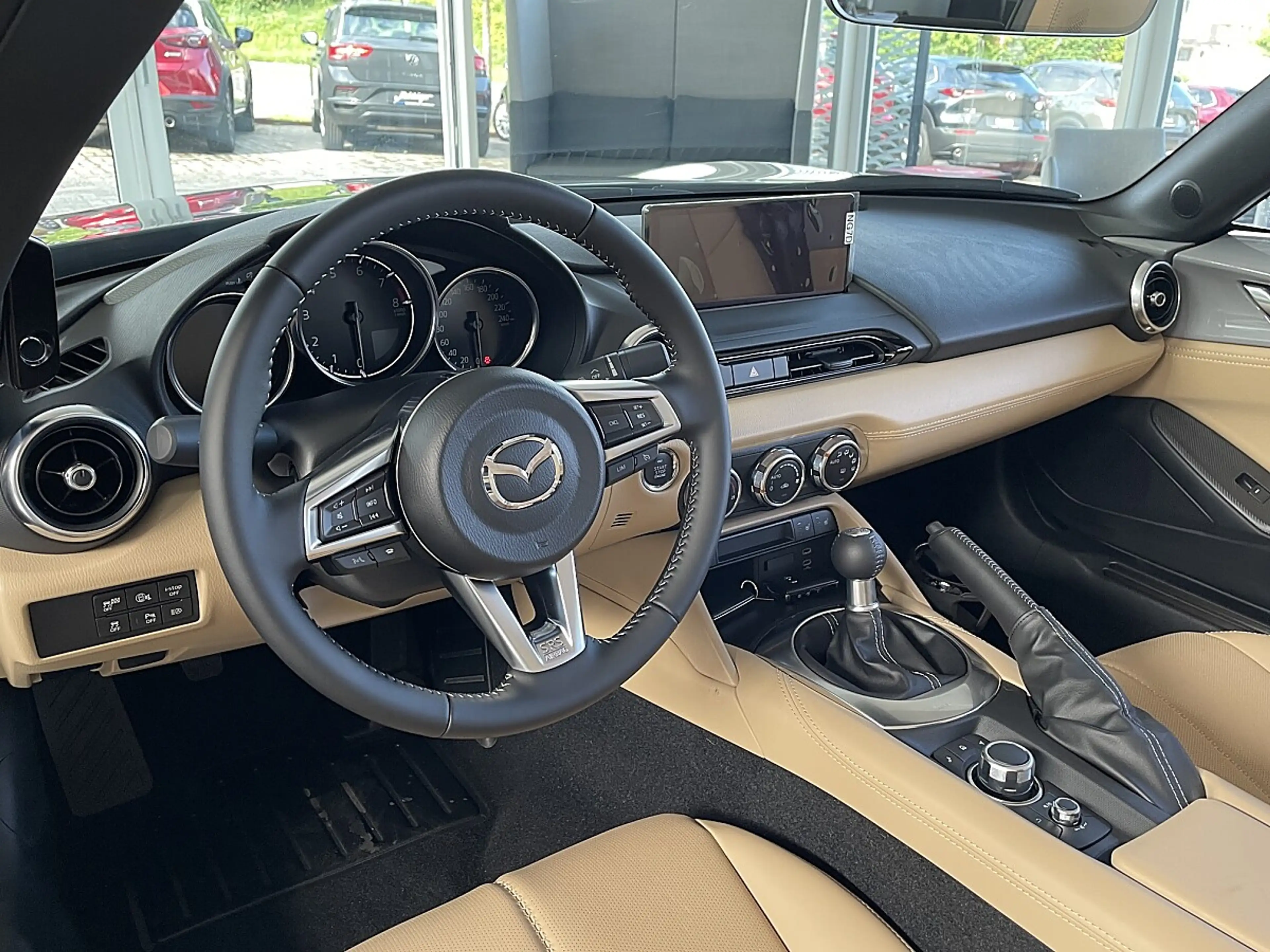 Mazda MX-5 1.5 SKYACTIV-G 132 Kazari — photo 8