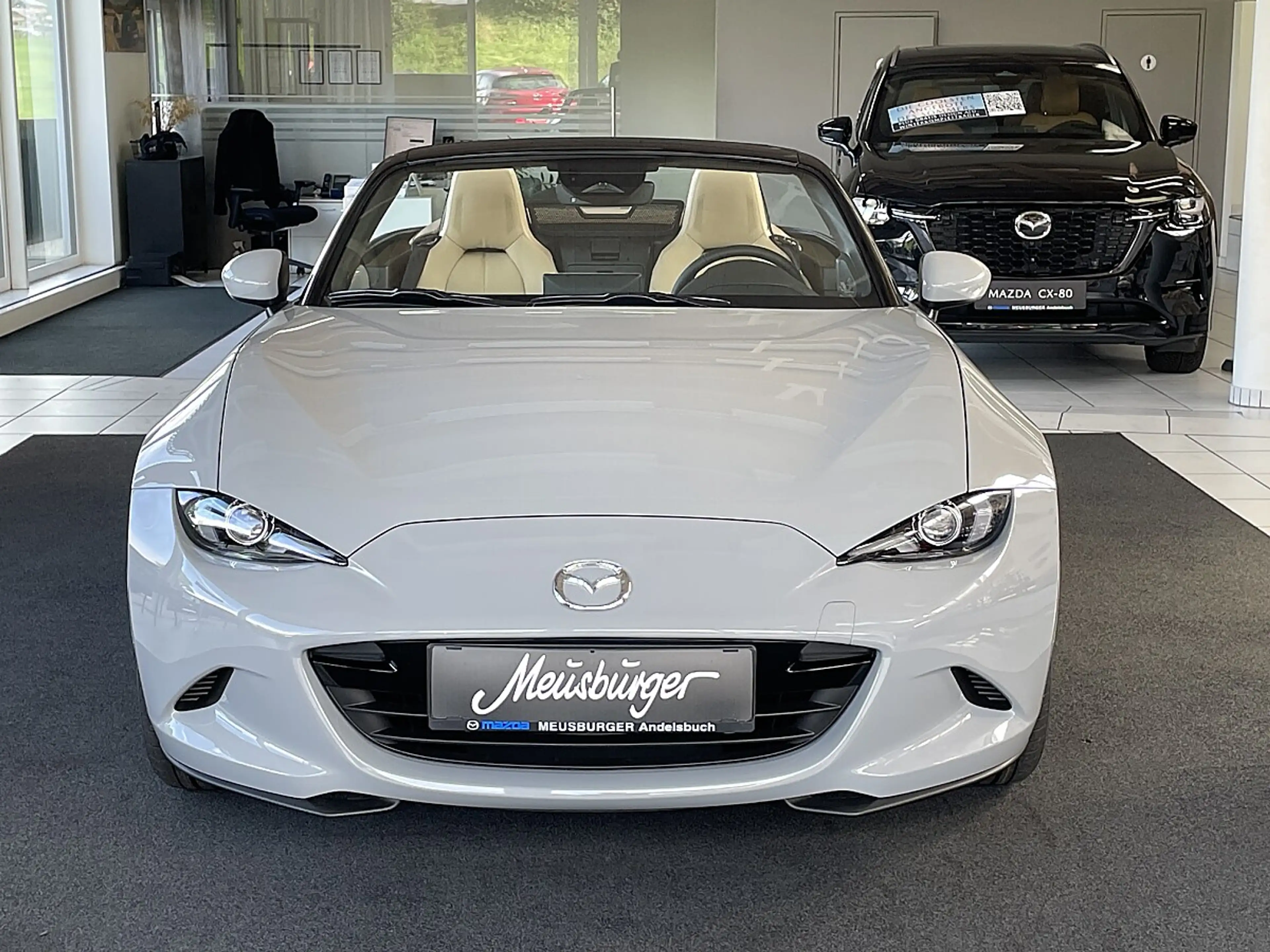 Mazda MX-5 1.5 SKYACTIV-G 132 Kazari — photo 2