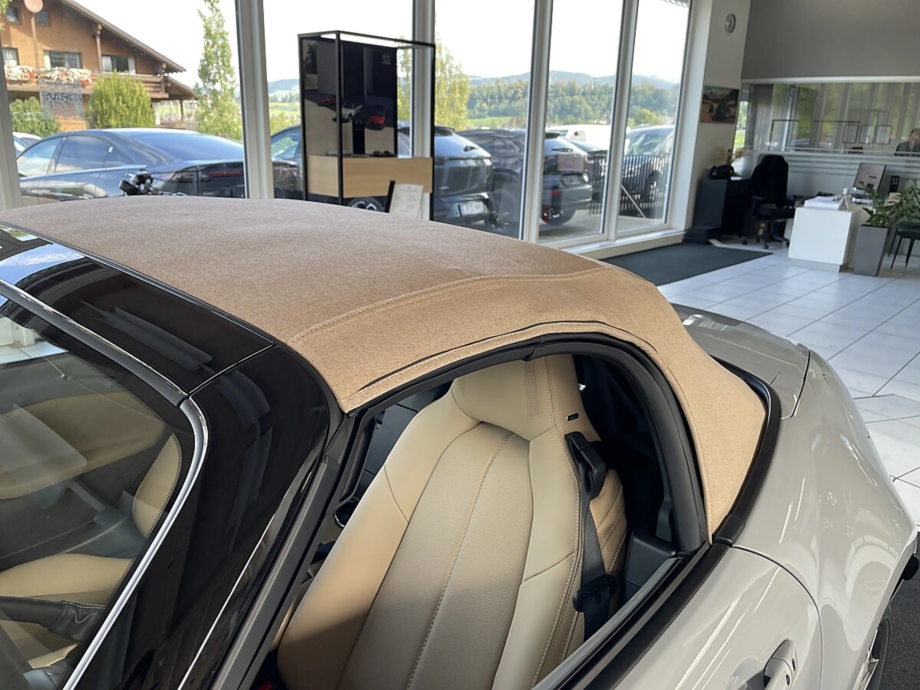 Mazda MX-5 1.5 SKYACTIV-G 132 Kazari — photo 15