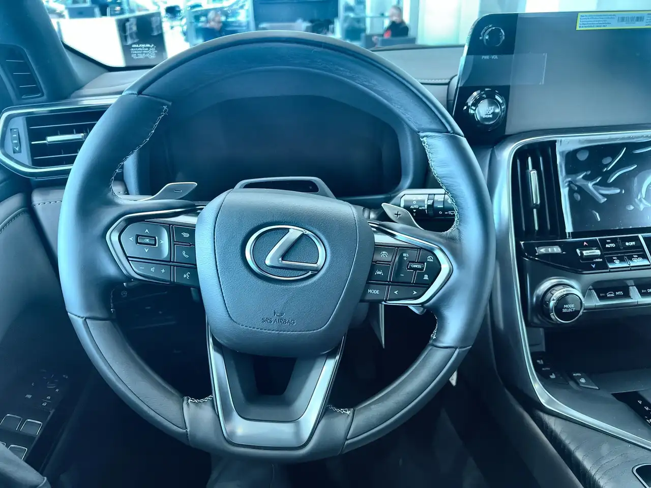 Lexus LX 600 снимка Lexus LX 600