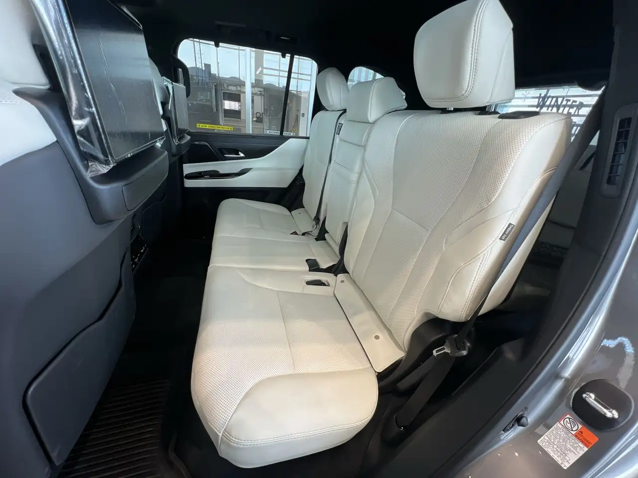 Lexus LX 600 снимка Lexus LX 600