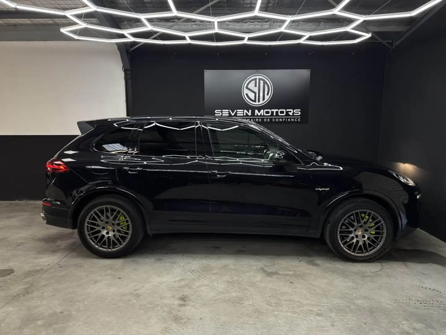 Porsche Cayenne S 3.0 V6 416 CH E-Hybrid PLATINIUM EDITION TOIT OUVRANT SUIVI PORSCHE Noir - 2