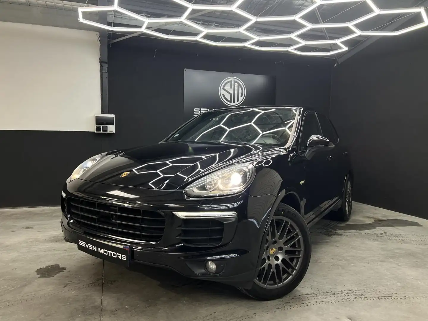 Porsche Cayenne S 3.0 V6 416 CH E-Hybrid PLATINIUM EDITION TOIT OUVRANT SUIVI PORSCHE Negro - 1