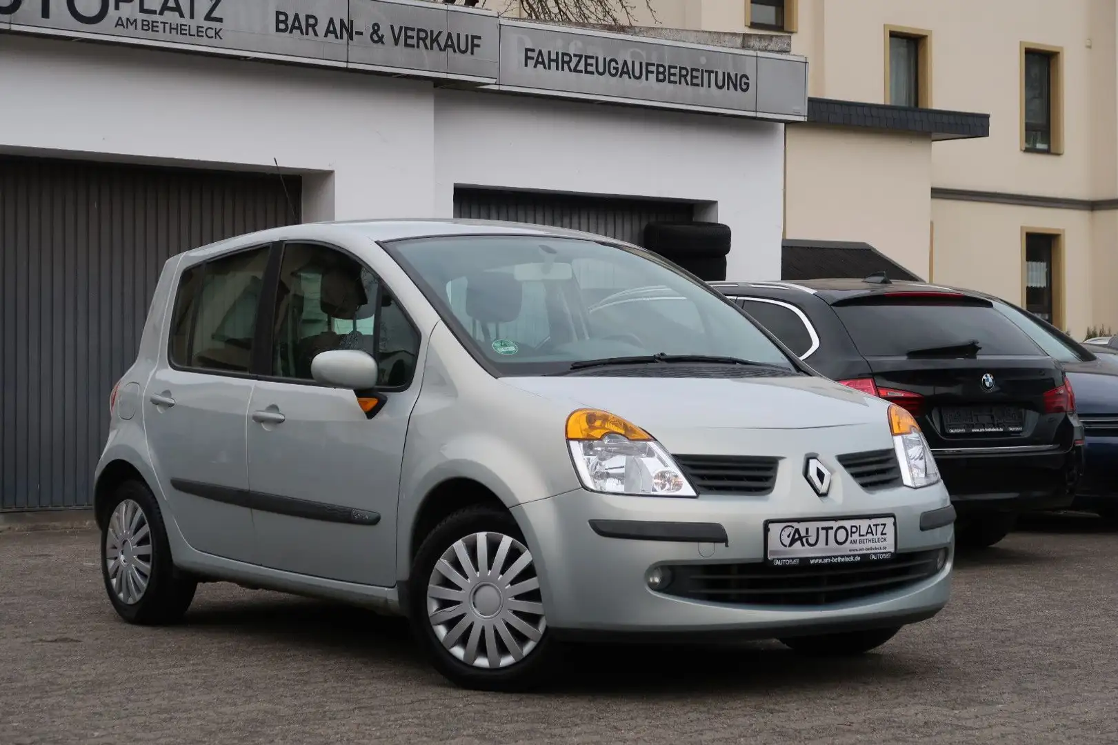 Renault Modus 1.6 16V Dynamique *TÜV-NEU *KLIMA Grau - 1