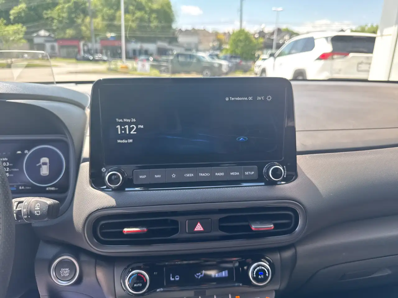 Hyundai KONA снимка Hyundai KONA