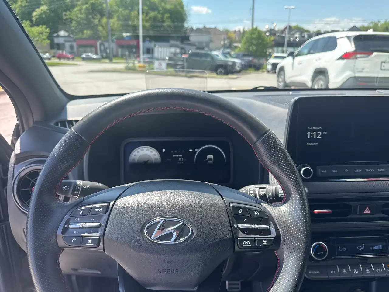Hyundai KONA снимка Hyundai KONA