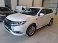 Mitsubishi Outlander 2.4 PHEV Kaiteki Auto 4WD - thumbnail 2