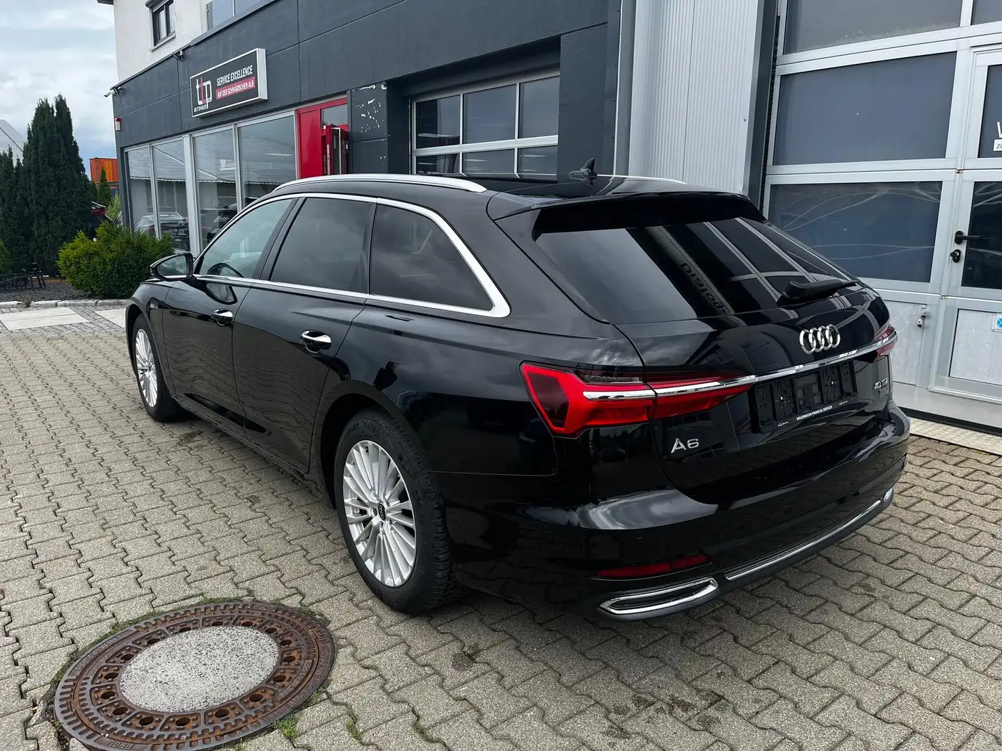 Audi A6 Avant 40 TDI quattro AHK R.Kamera LED Leder Schwarz - 2