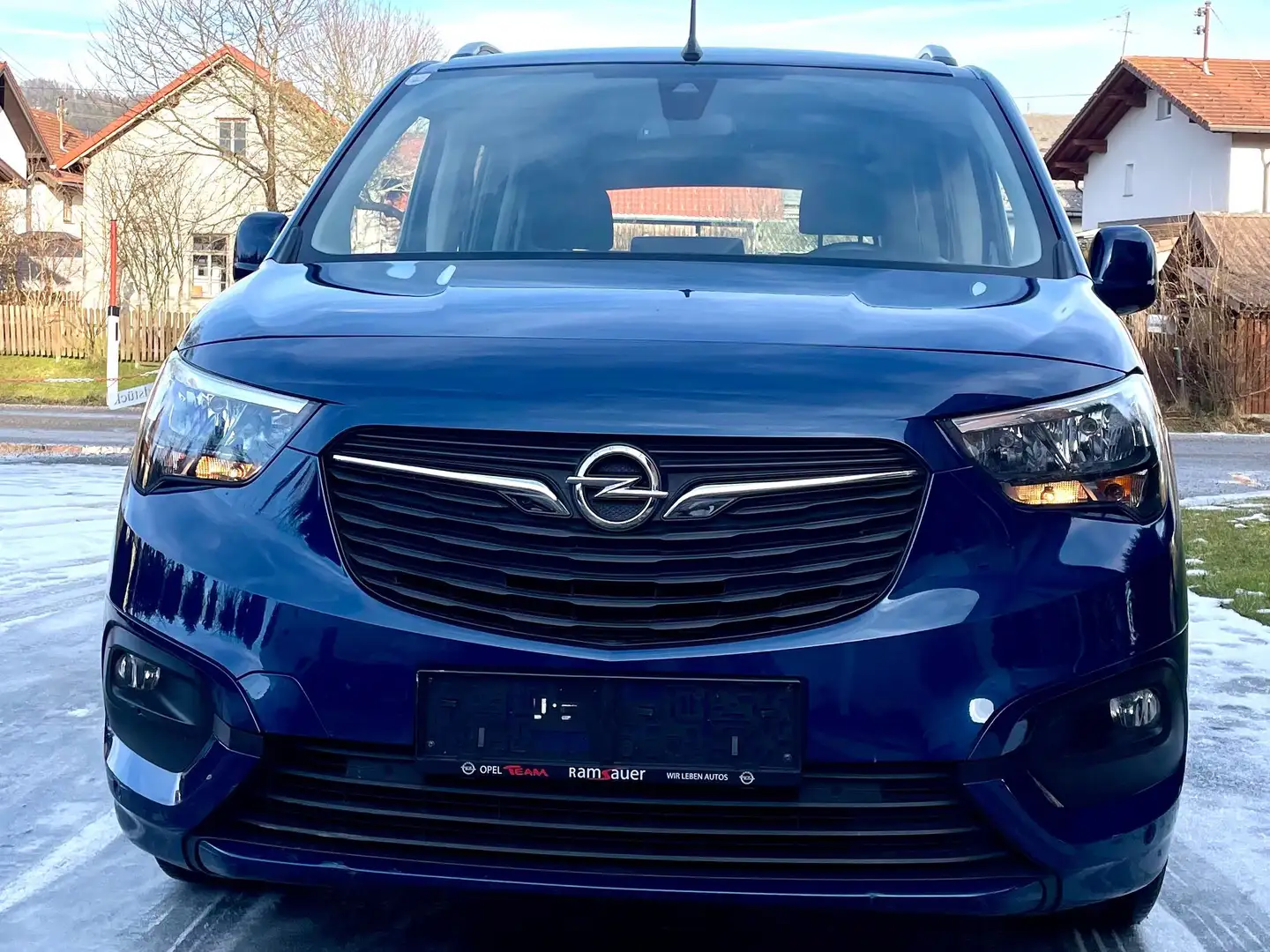 Opel Combo Life 1,5 Diesel L Edition Start/Stop System Modrá - 2