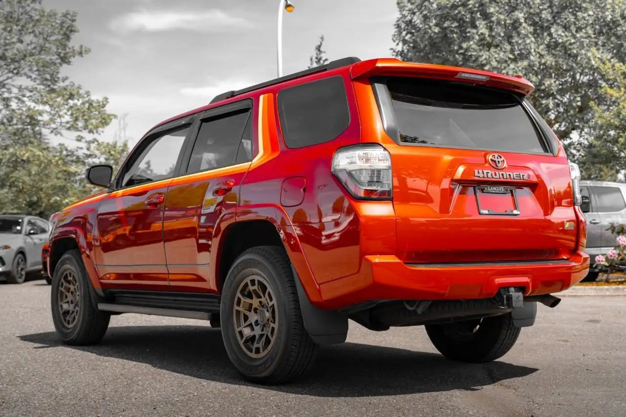 Toyota 4-Runner снимка Toyota 4-Runner