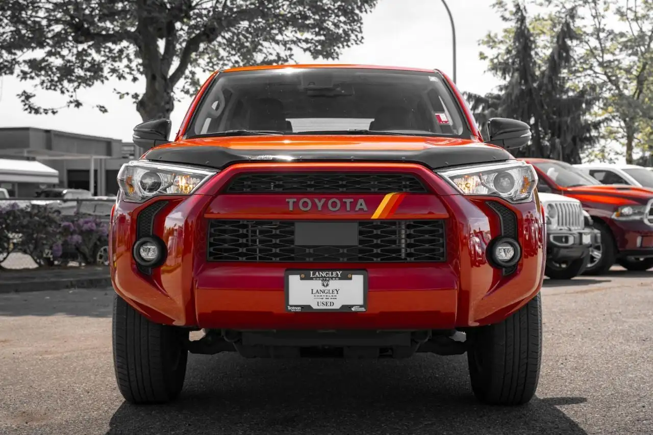 Toyota 4-Runner снимка Toyota 4-Runner