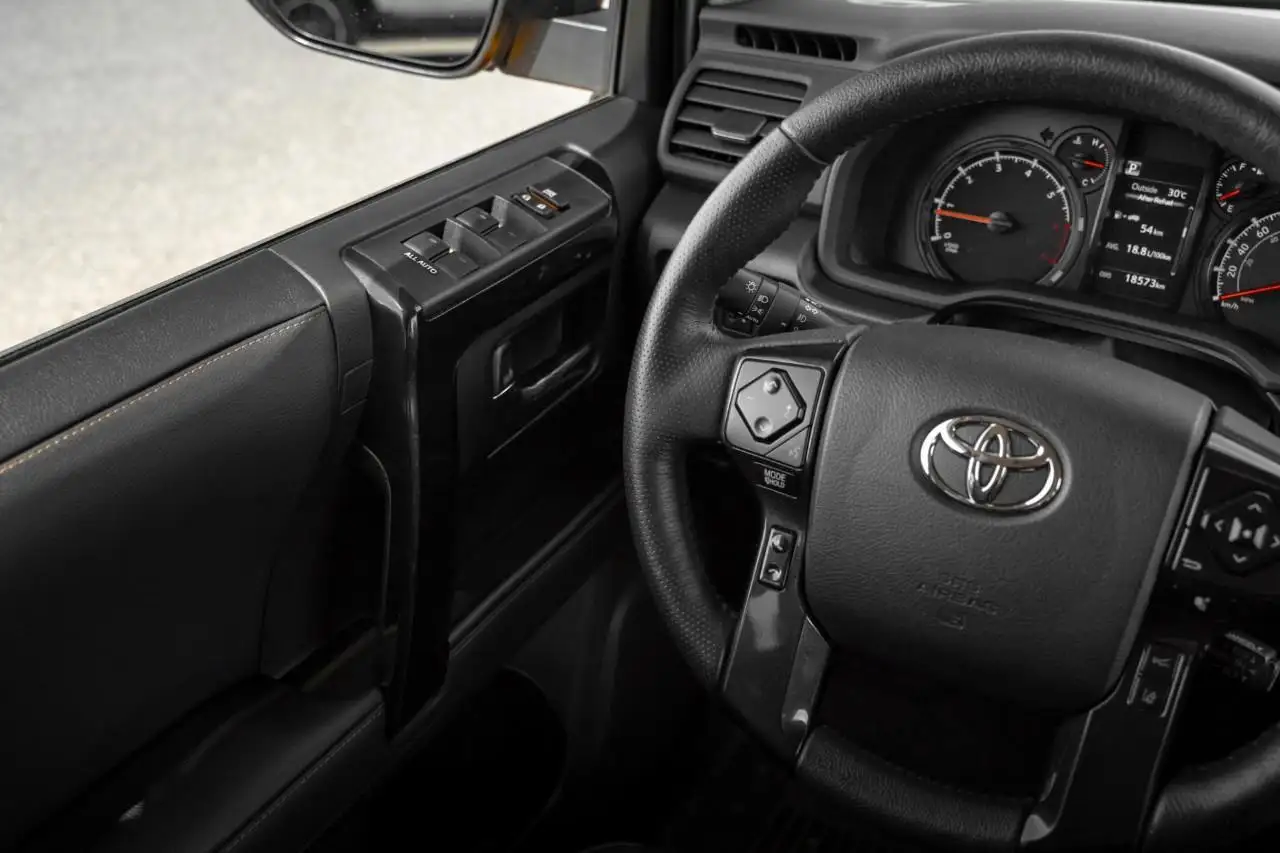 Toyota 4-Runner снимка Toyota 4-Runner