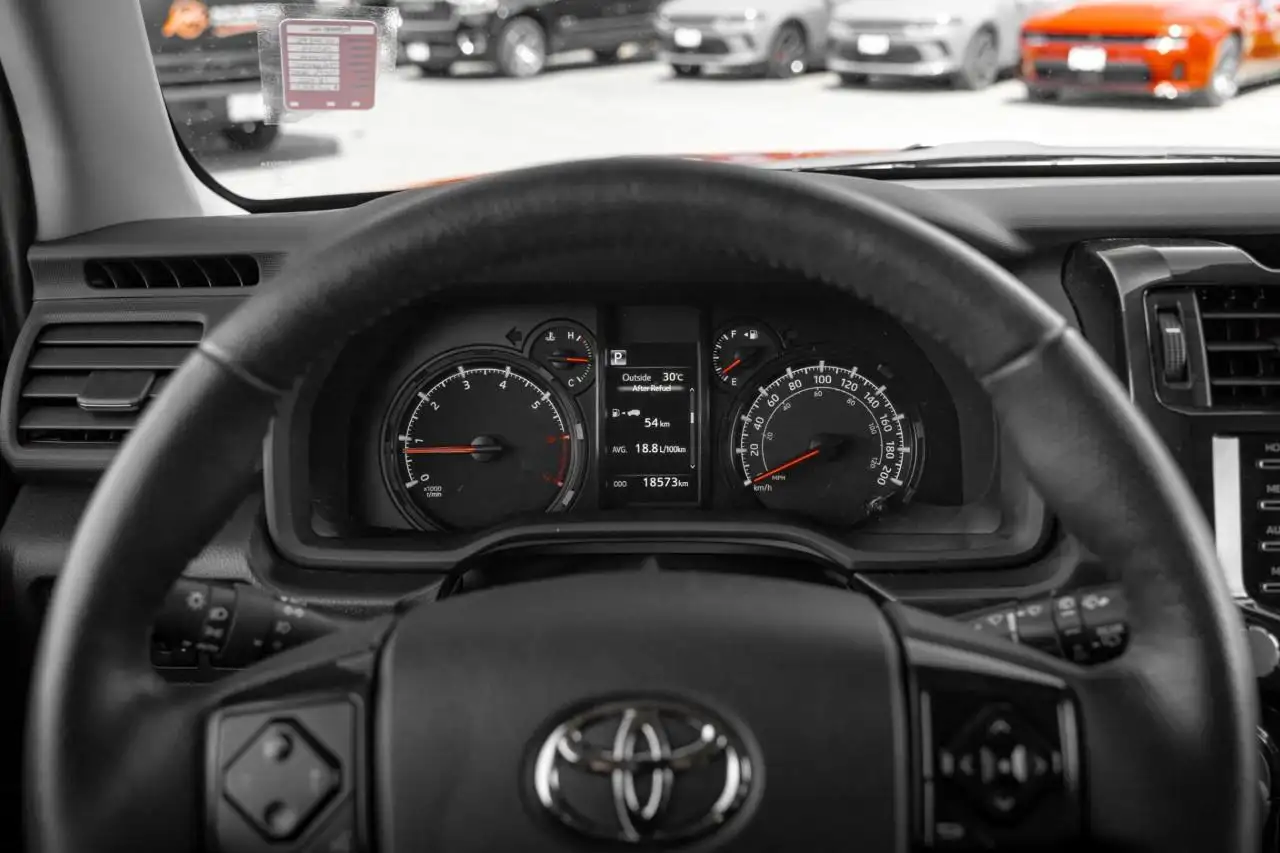 Toyota 4-Runner снимка Toyota 4-Runner