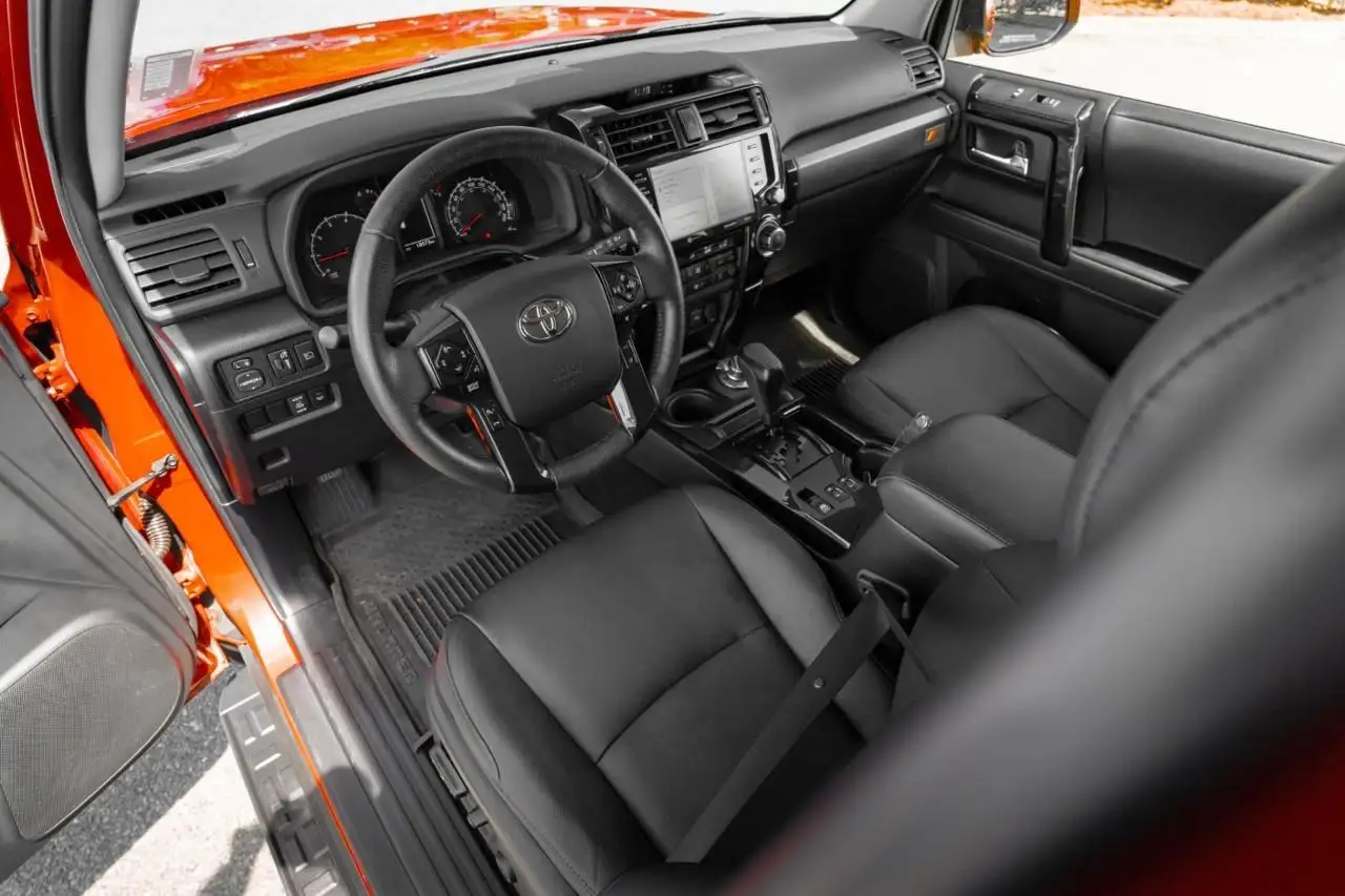 Toyota 4-Runner снимка Toyota 4-Runner