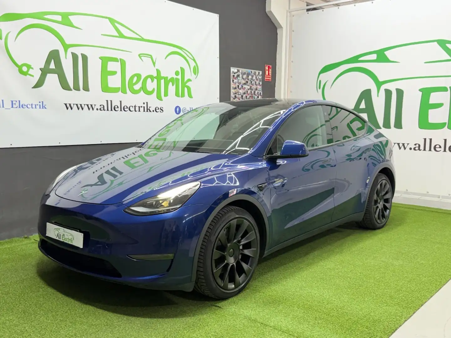 Tesla Model Y Gran Autonomia AWD Azul - 1