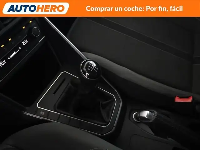 Volkswagen Polo view 27