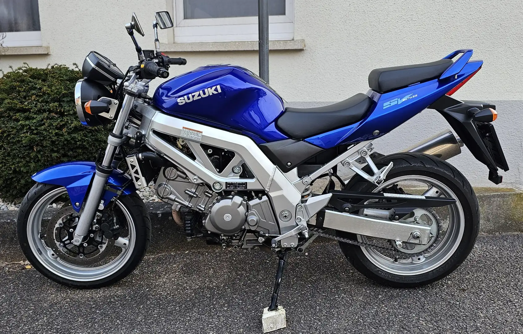 Suzuki SV 650 /7.300 Km/Top Zustand/1.Hand/Blau/Ori.Zustand Blue - 1