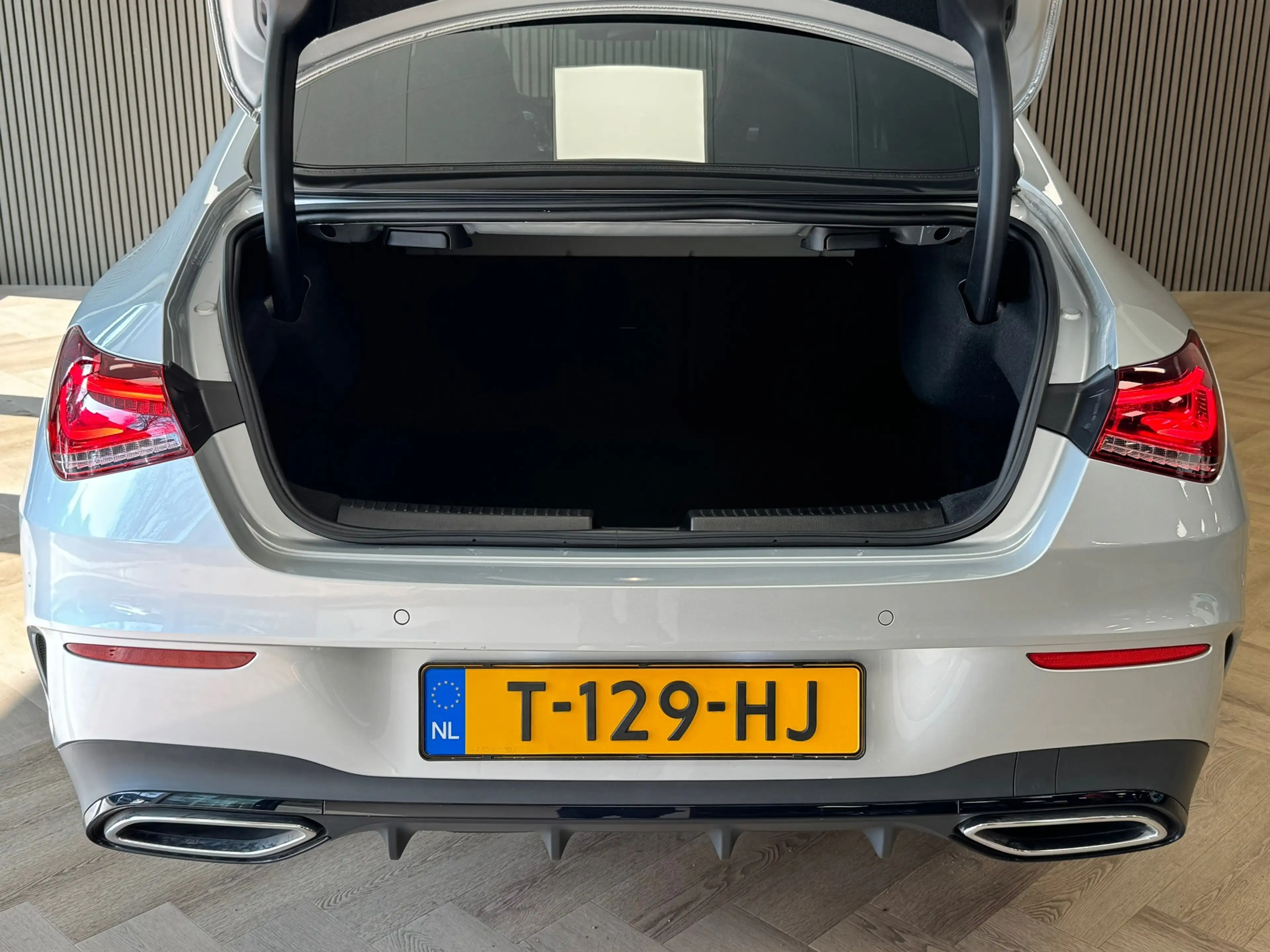 Mercedes-Benz CLA 180 Premium Plus AUT. PANORAMADAK SFEERVERLICHTING NAV — photo 6