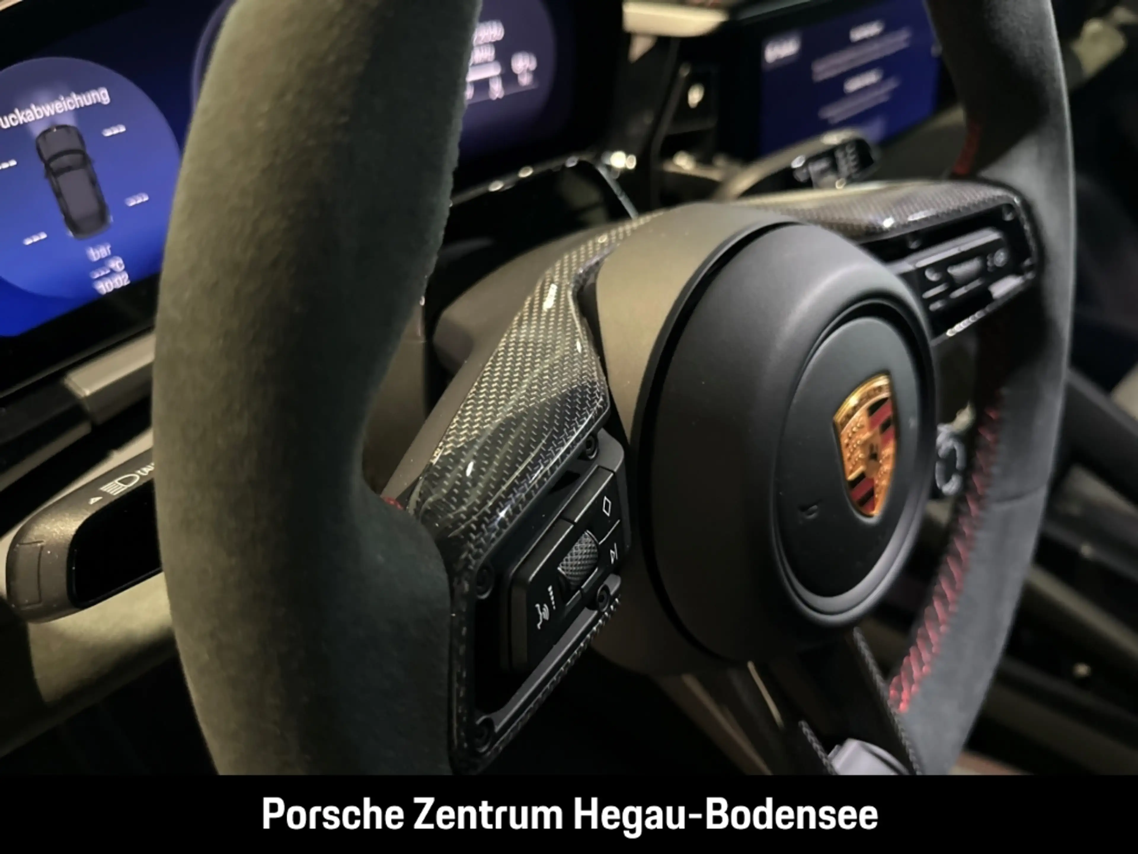 Porsche Macan GTS/Panorama/BOSE/Carbon/Augmented Reality Head-Up — photo 11