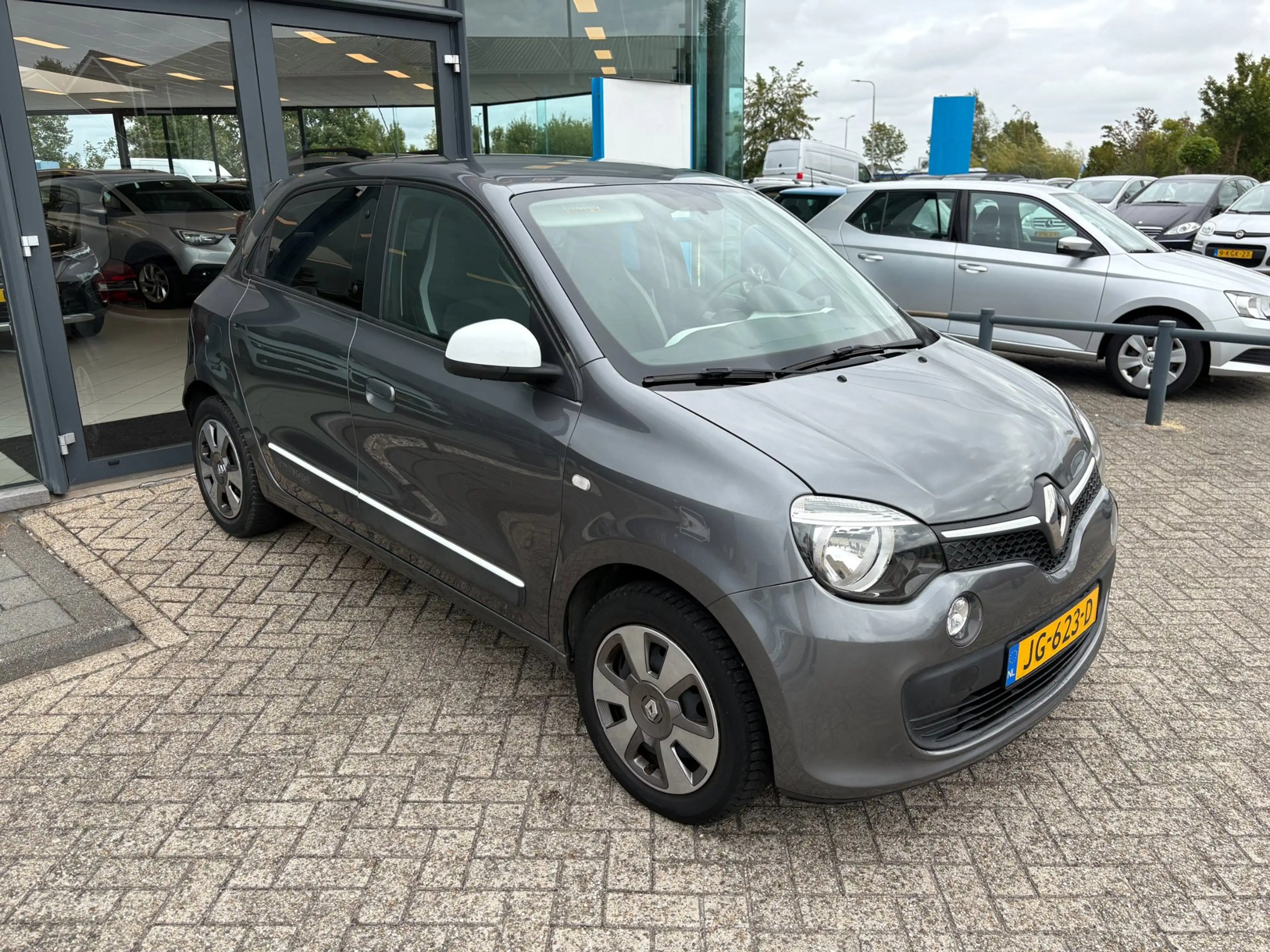 Renault Twingo 1.0 SCe Collection *AC — photo 4