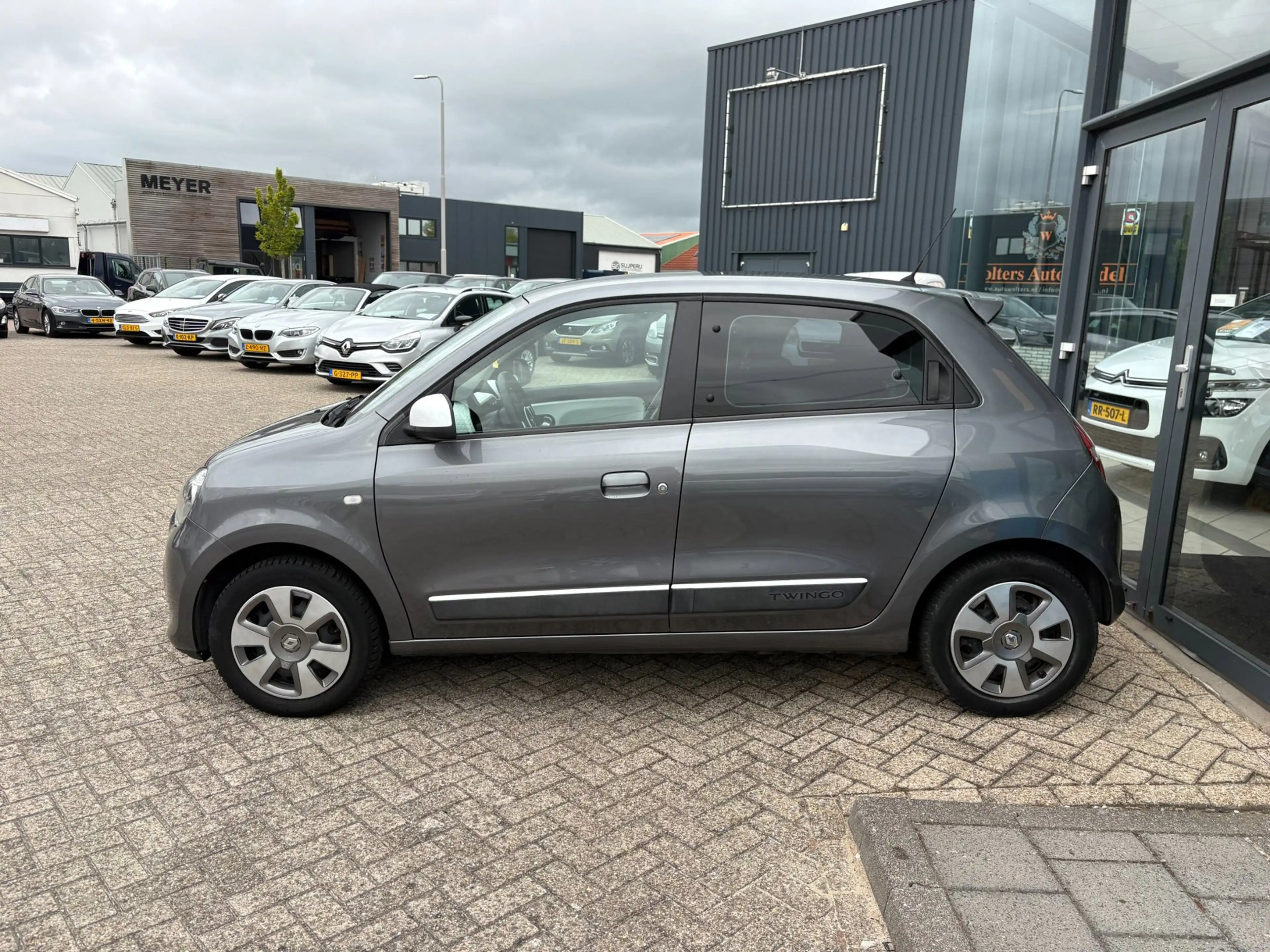 Renault Twingo 1.0 SCe Collection *AC — photo 5