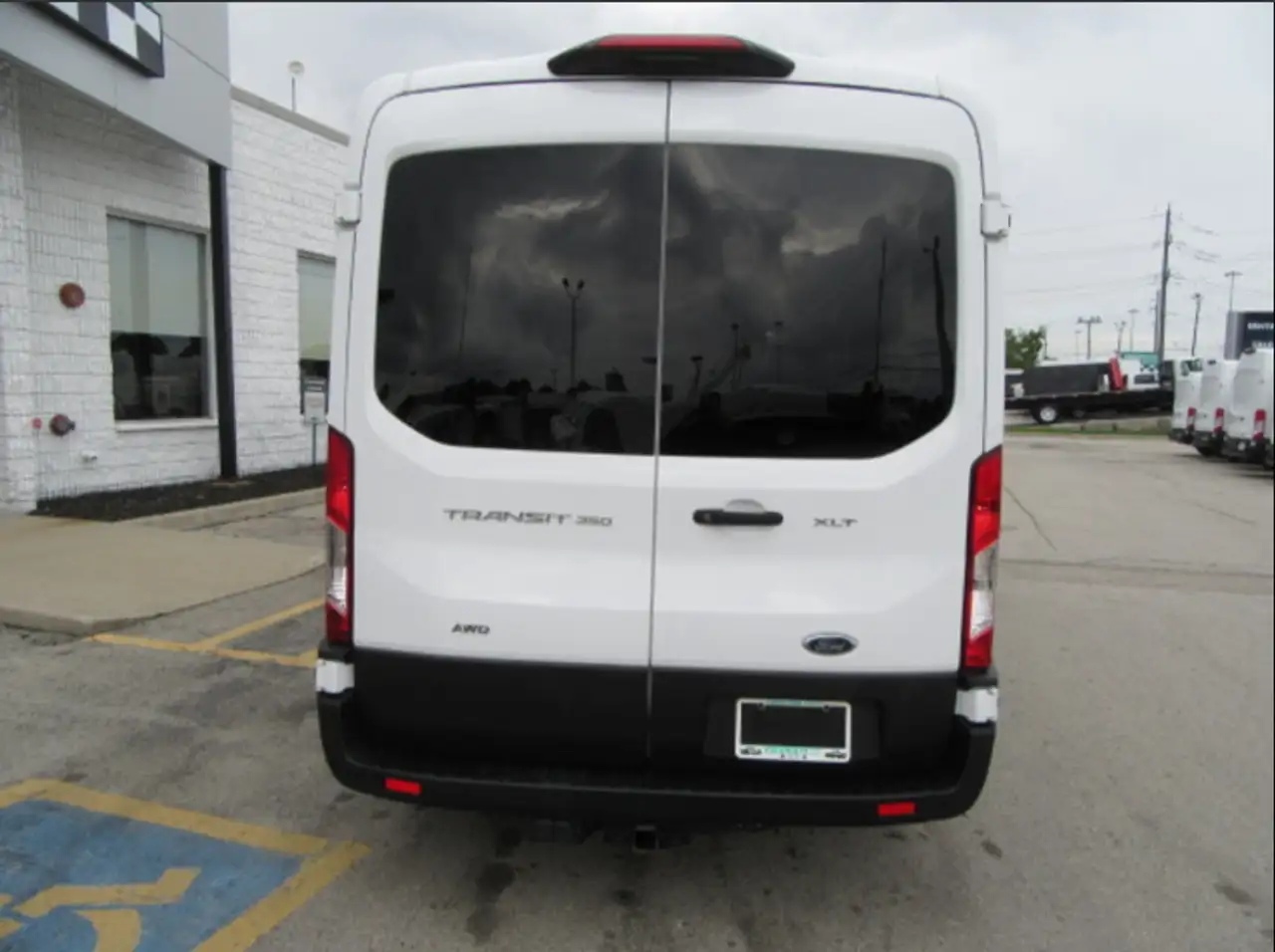 Ford Transit Cargo Van снимка Ford Transit Cargo Van