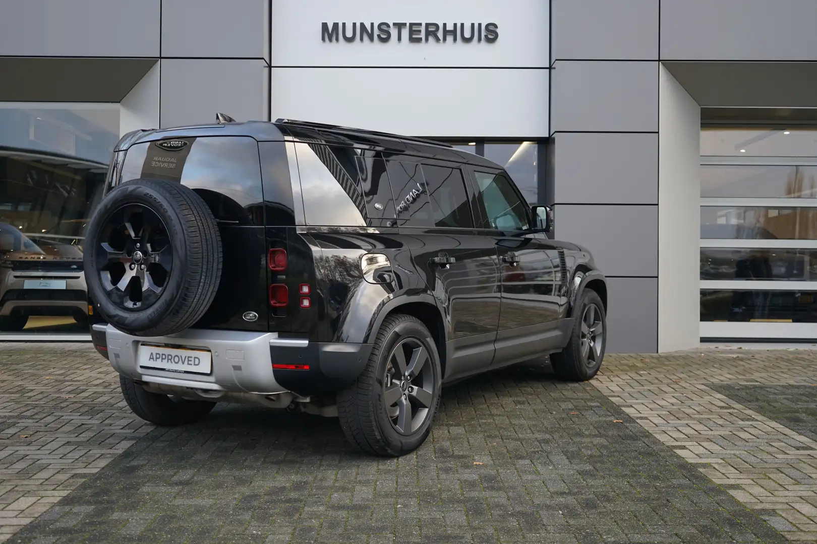 Land Rover Defender 110 2.0 P400e 110 SE | Elektrische trekhaak | Koel Noir - 2
